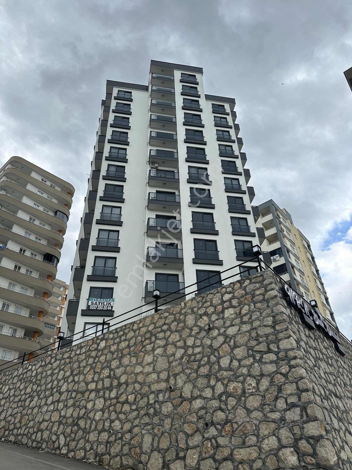 Çarkıpare'de Stad Karşısı 1+1 Hasarsız Satılık Köşe Daire - Görsel 2