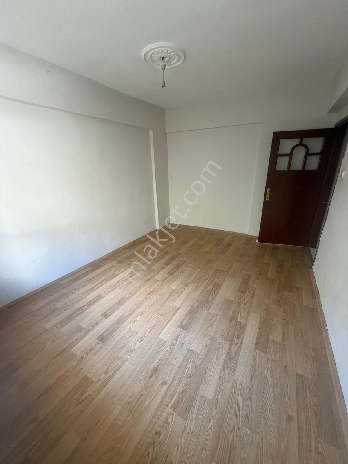 Gaffar Okkan Caddesi Üzerinde Balkonlu 2+1 Kiralık Daire - Görsel 24
