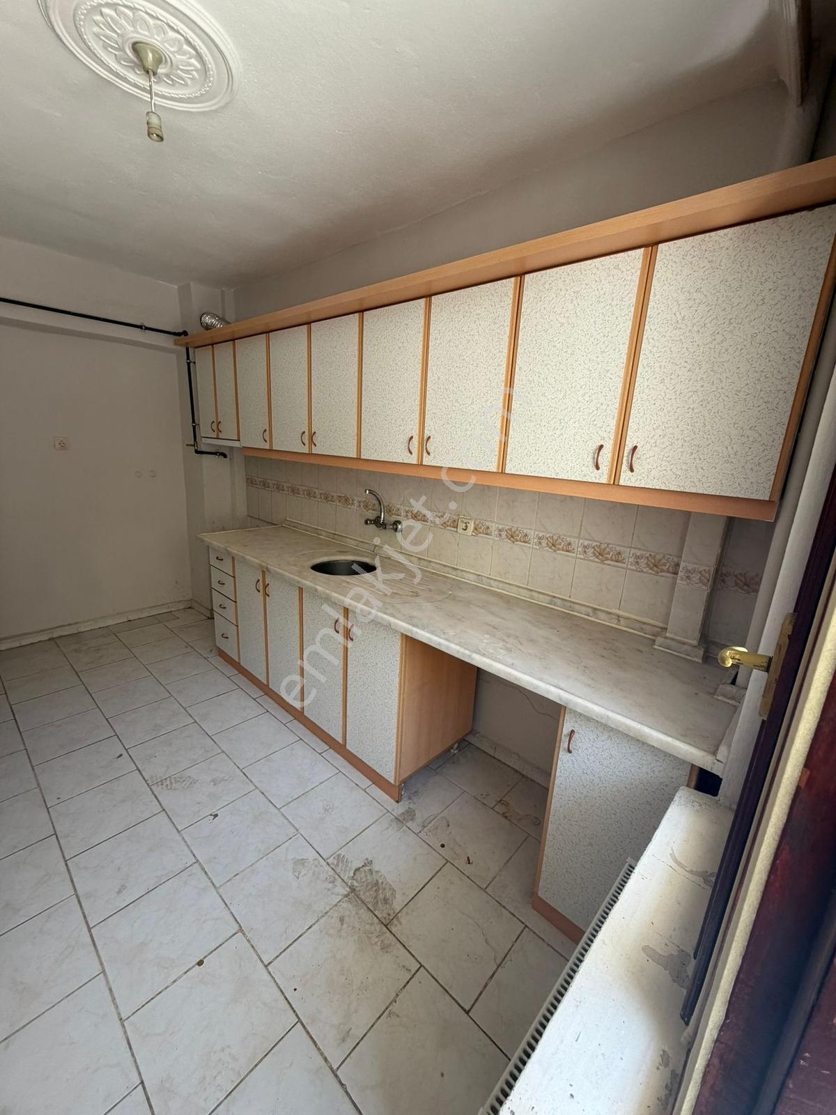 Gaffar Okkan Caddesi Üzerinde Balkonlu 2+1 Kiralık Daire - Görsel 25