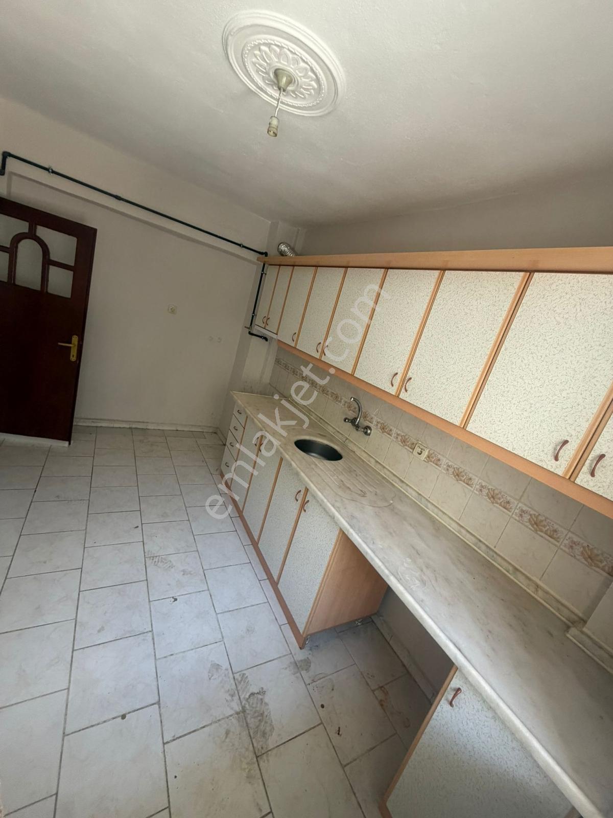 Gaffar Okkan Caddesi Üzerinde Balkonlu 2+1 Kiralık Daire - Görsel 35