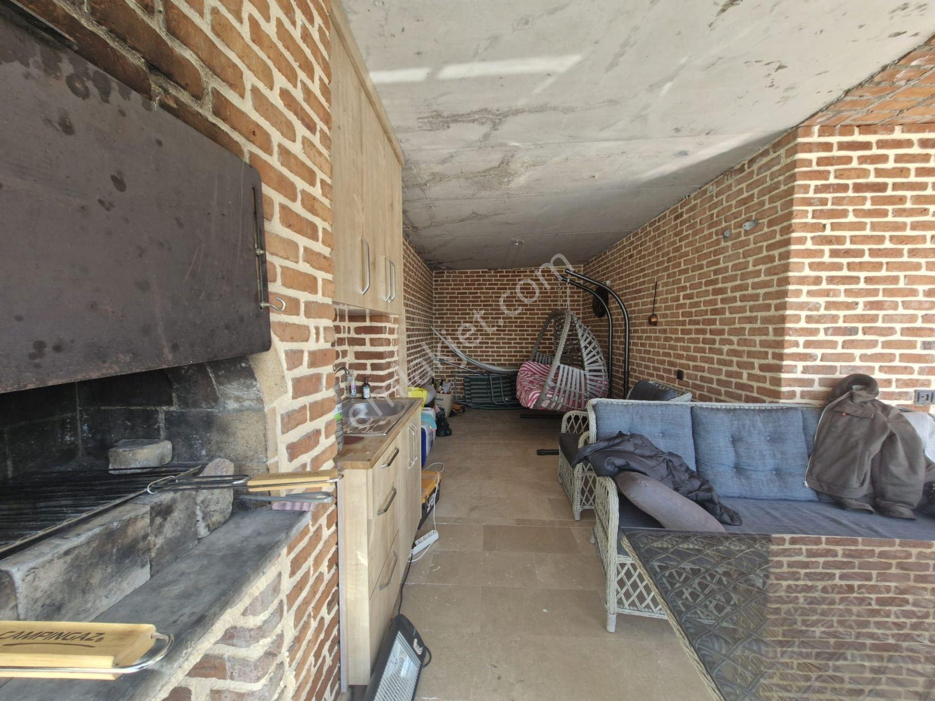 Bahçelievler Mahallesi İçeri Dere Bağlarında Taş Duvarlı Havuzlu Satılık Villa - Görsel 18