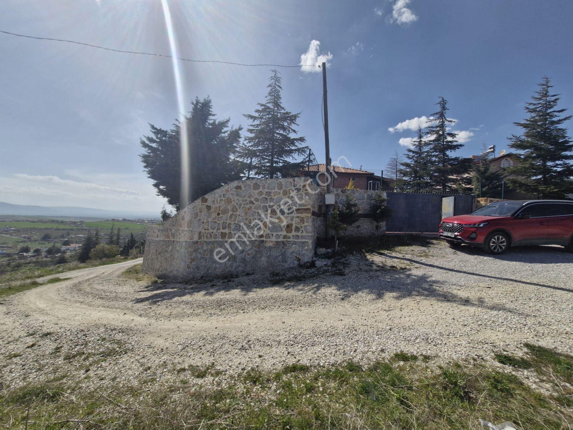 Bahçelievler Mahallesi İçeri Dere Bağlarında Taş Duvarlı Havuzlu Satılık Villa - Görsel 7