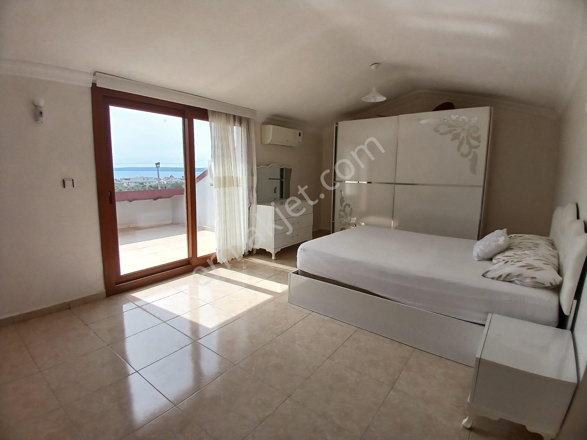 Site İçi Tam Müstakil Geniş Bahçeli 3+1 Yıllık Kiralık Villa - Görsel 31