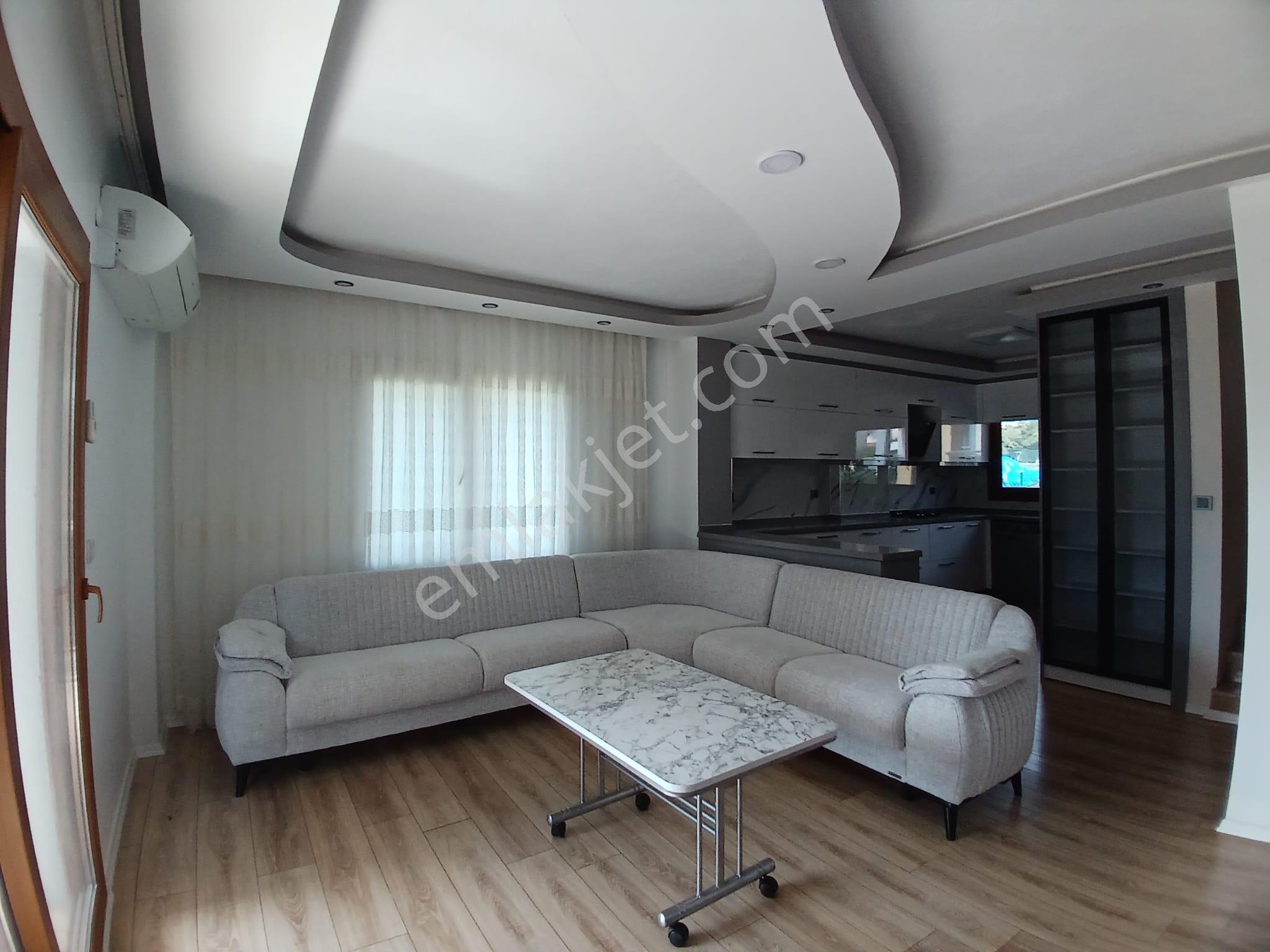 Site İçi Tam Müstakil Geniş Bahçeli 3+1 Yıllık Kiralık Villa - Görsel 10