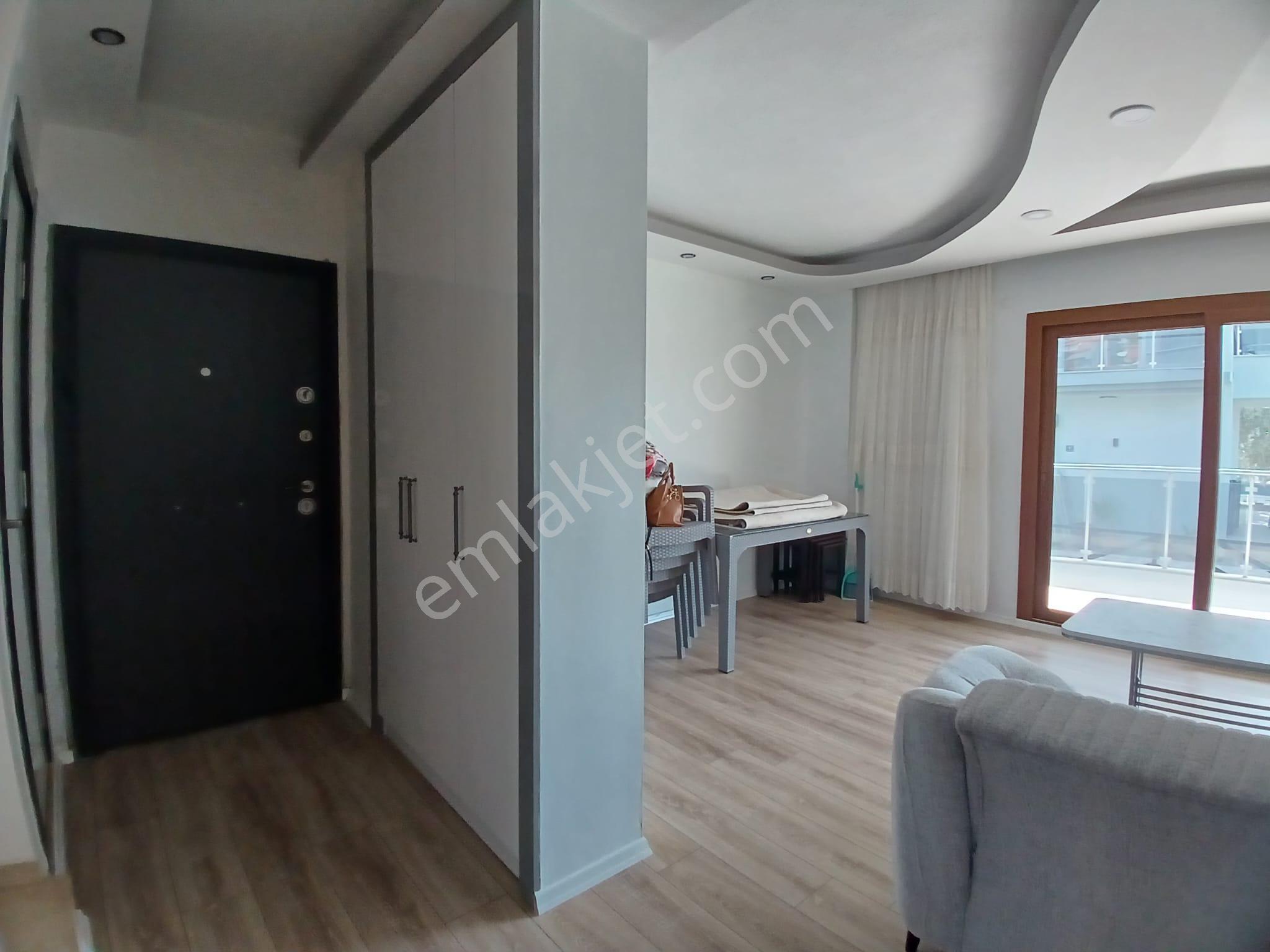 Site İçi Tam Müstakil Geniş Bahçeli 3+1 Yıllık Kiralık Villa - Görsel 5