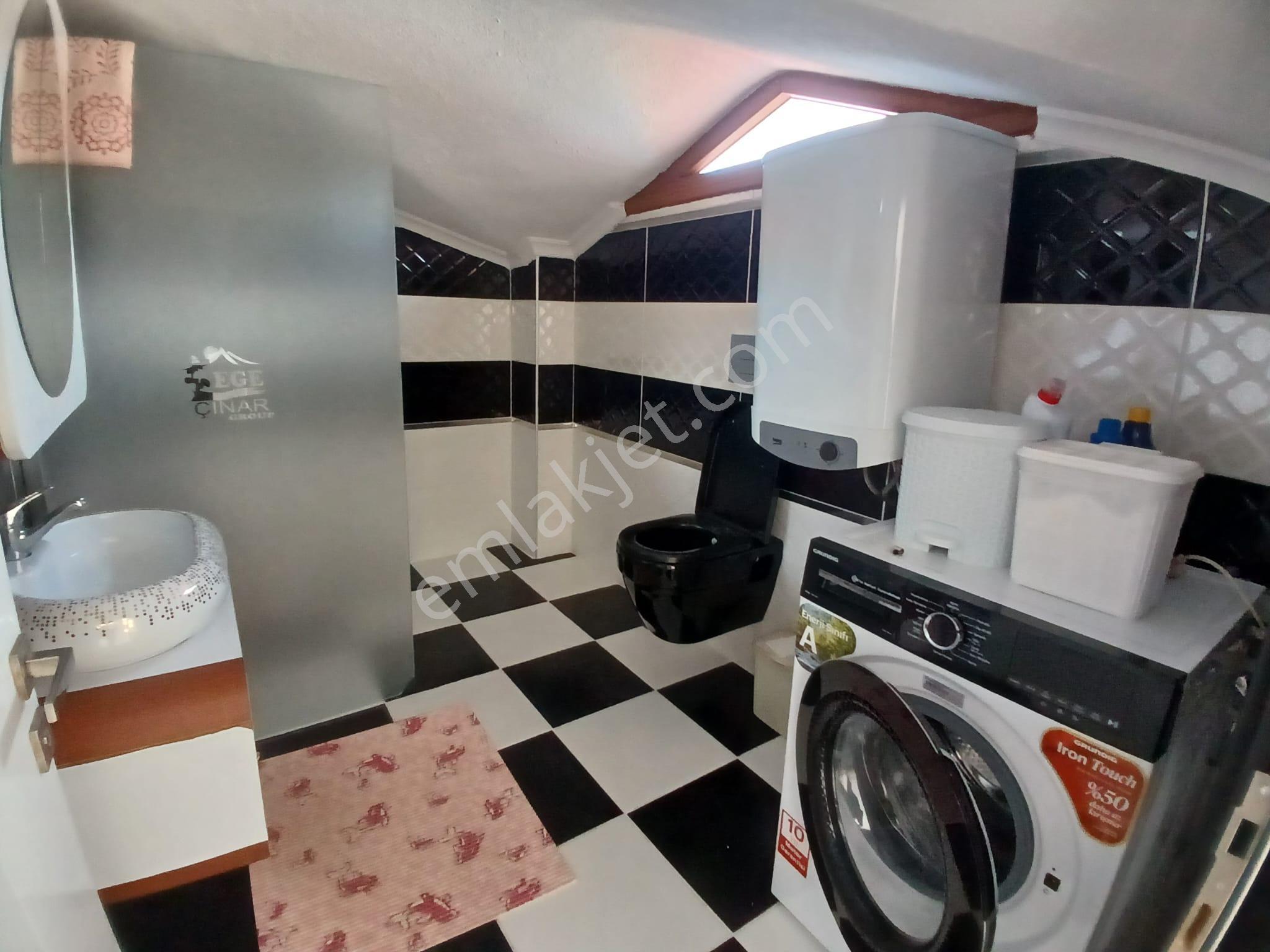 Site İçi Tam Müstakil Geniş Bahçeli 3+1 Yıllık Kiralık Villa - Görsel 34