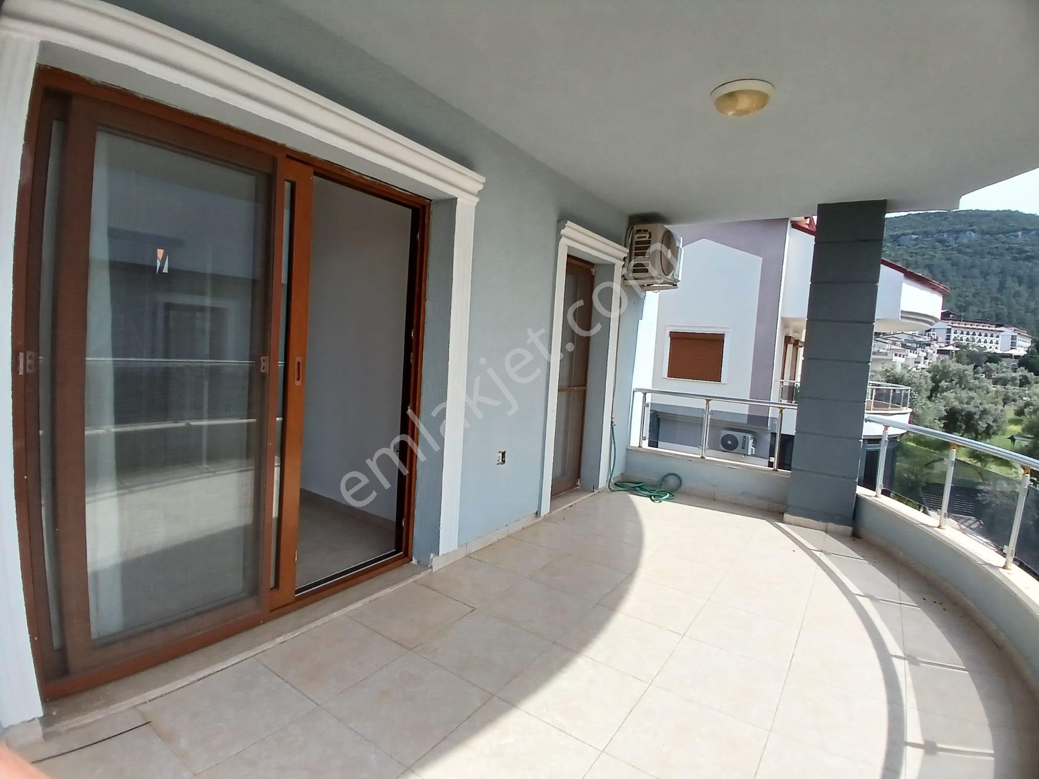 Site İçi Tam Müstakil Geniş Bahçeli 3+1 Yıllık Kiralık Villa - Görsel 26