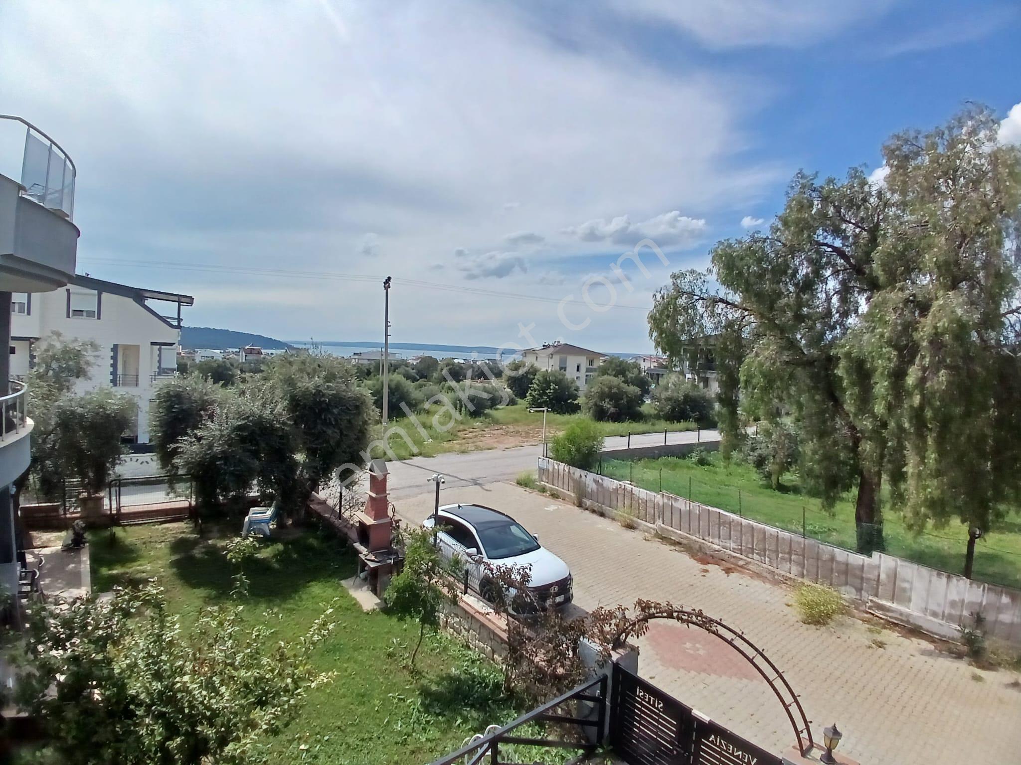 Site İçi Tam Müstakil Geniş Bahçeli 3+1 Yıllık Kiralık Villa - Görsel 28