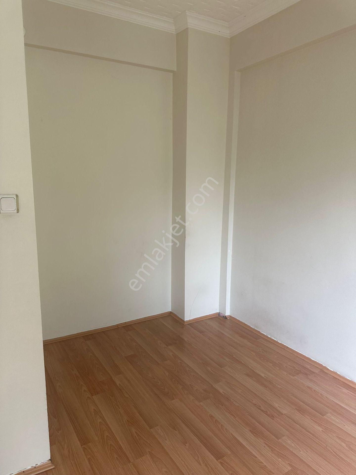 Adalet Gold Group Emlak'tan 50.yıl Mahallesinde Kiralık 2+1 Uygun Fiyata Bahçeli Ev - Görsel 3