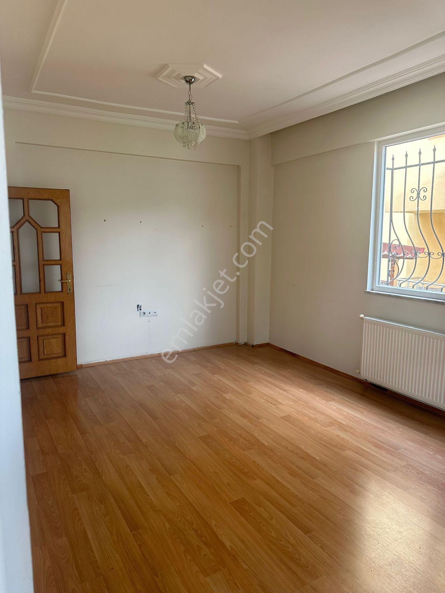 Adalet Gold Group Emlak'tan 50.yıl Mahallesinde Kiralık 2+1 Uygun Fiyata Bahçeli Ev - Görsel 14