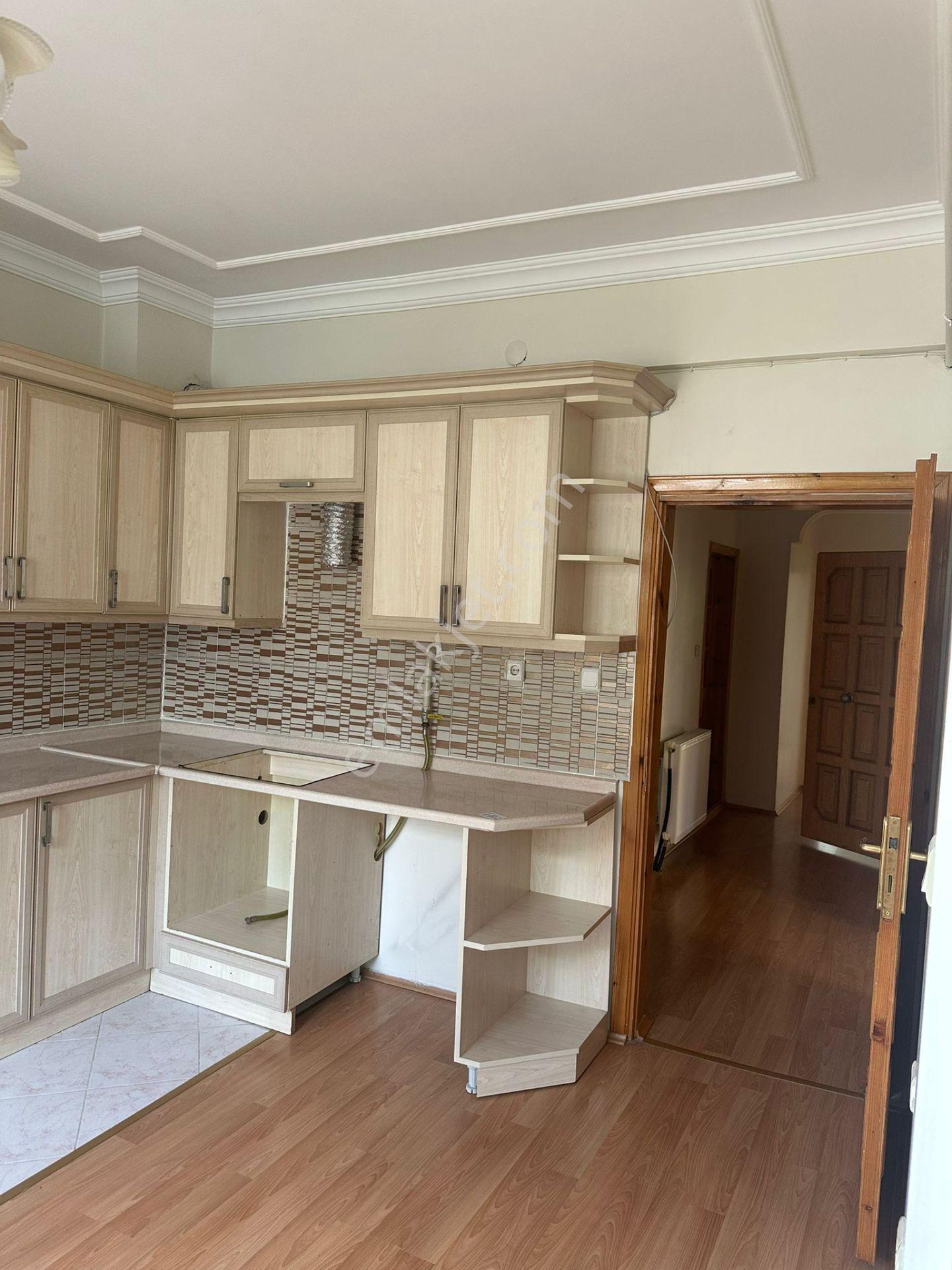 Adalet Gold Group Emlak'tan 50.yıl Mahallesinde Kiralık 2+1 Uygun Fiyata Bahçeli Ev - Görsel 15