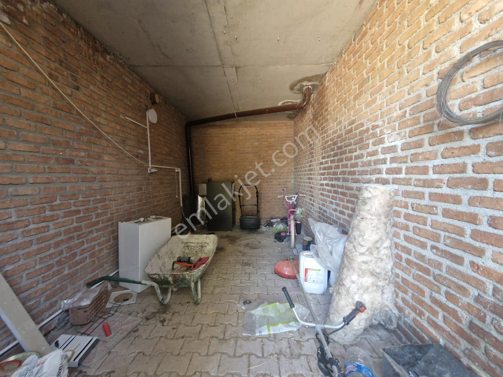 Bahçelievler Mahallesi İçeri Dere Bağlarında Havuzlu Villa - Görsel 7