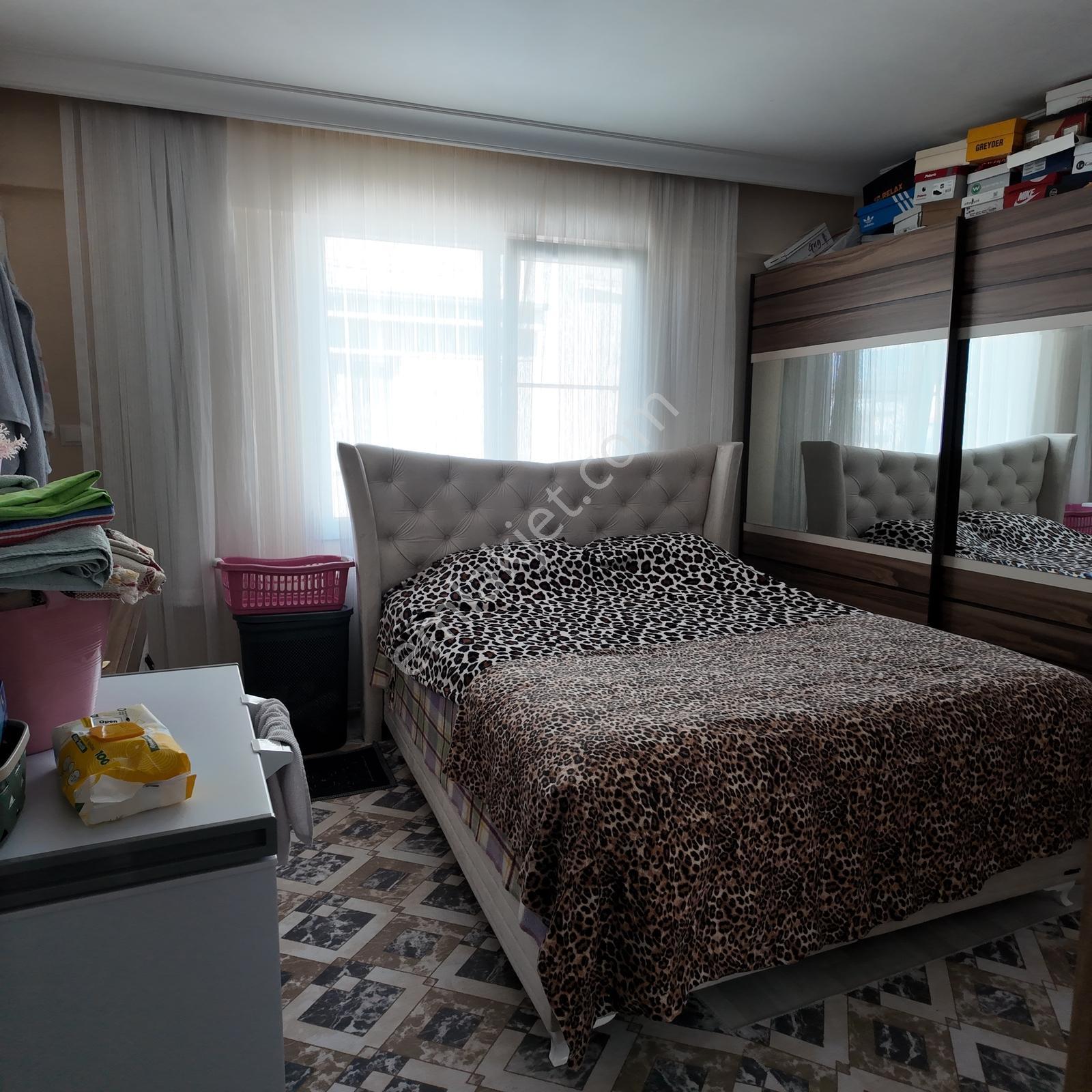 Hürriyet Geniş Cadde Üzeri Köşe Parsel 125 M2 Bakımlı 3+1 Daire - Görsel 12