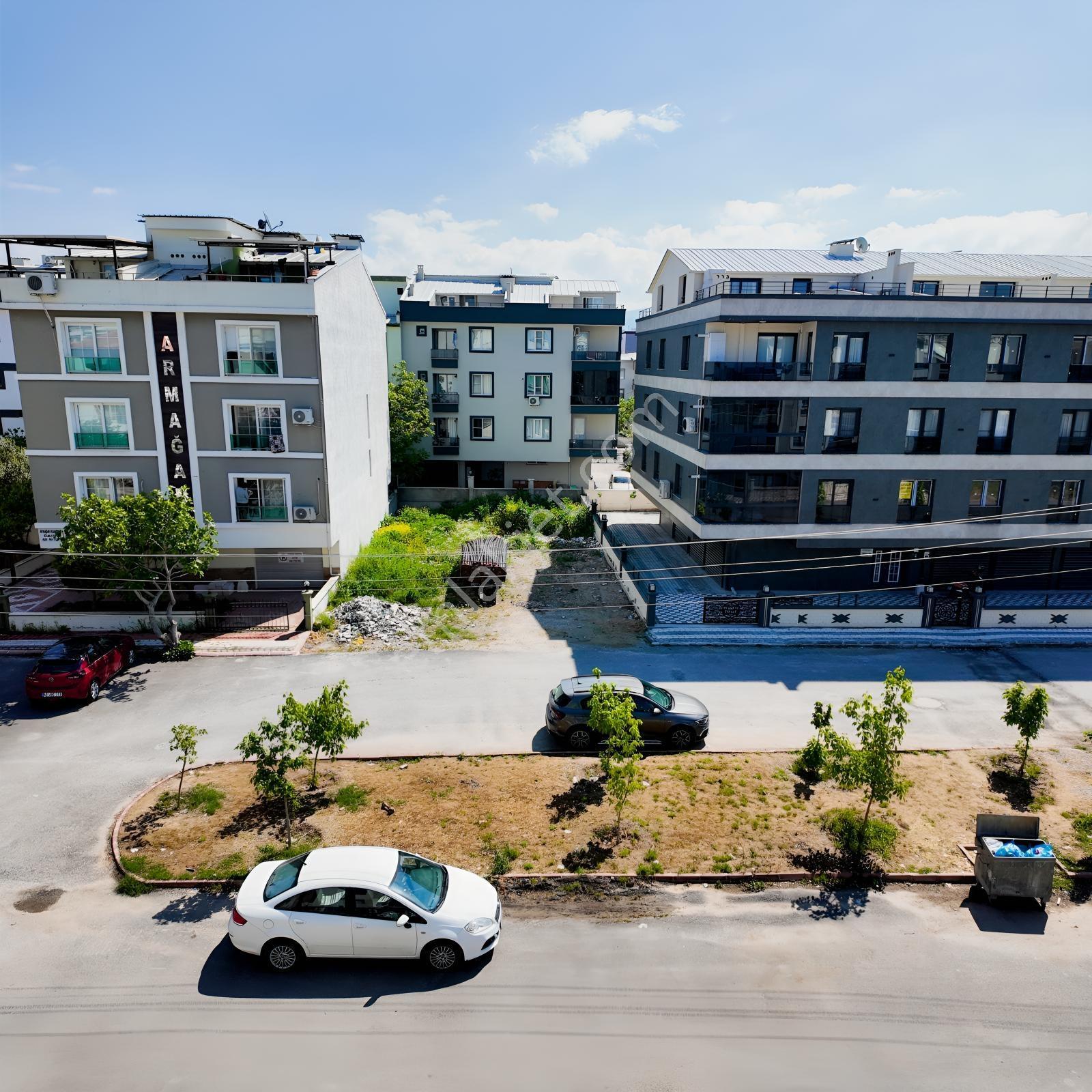 Hürriyet Geniş Cadde Üzeri Köşe Parsel 125 M2 Bakımlı 3+1 Daire - Görsel 3
