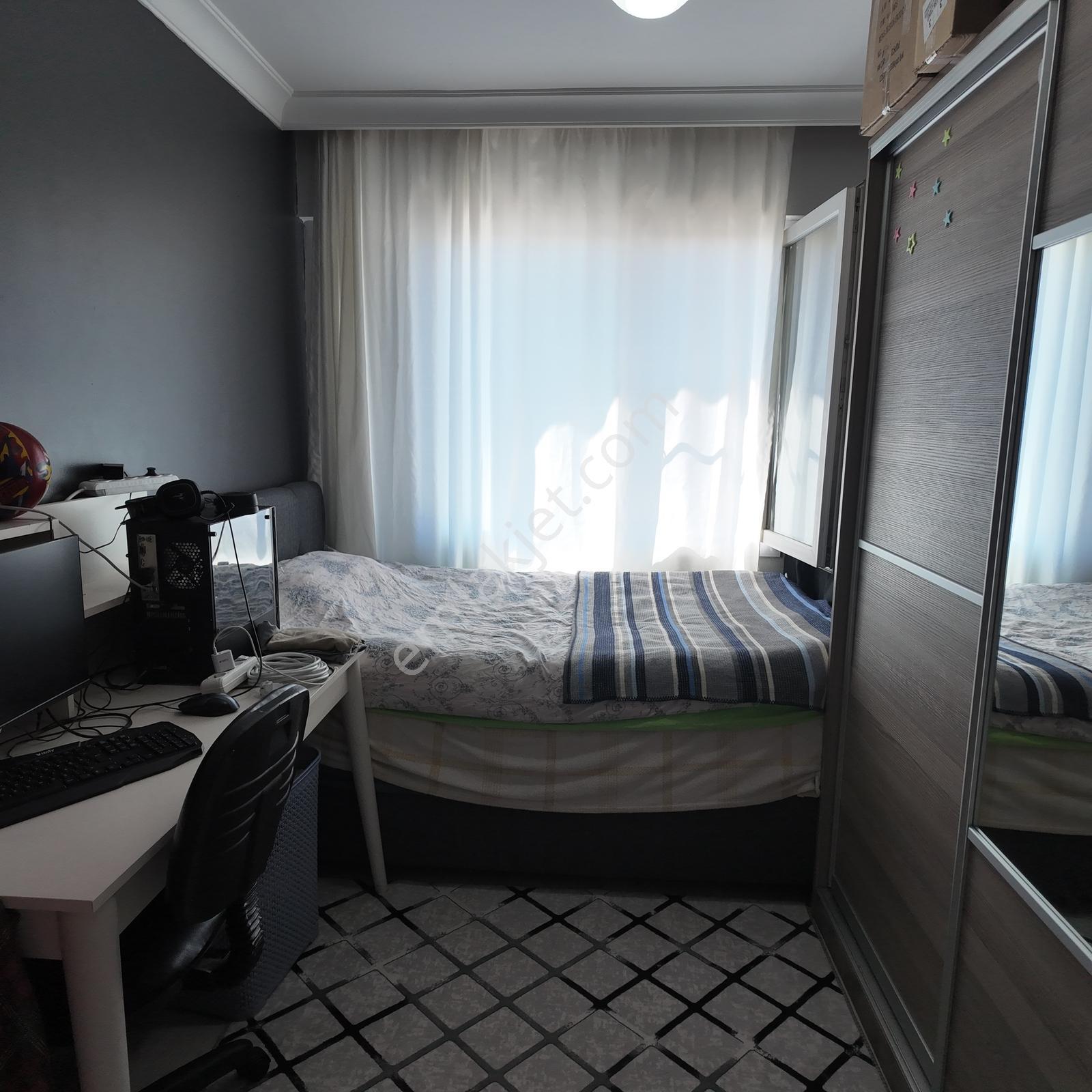 Hürriyet Geniş Cadde Üzeri Köşe Parsel 125 M2 Bakımlı 3+1 Daire - Görsel 21