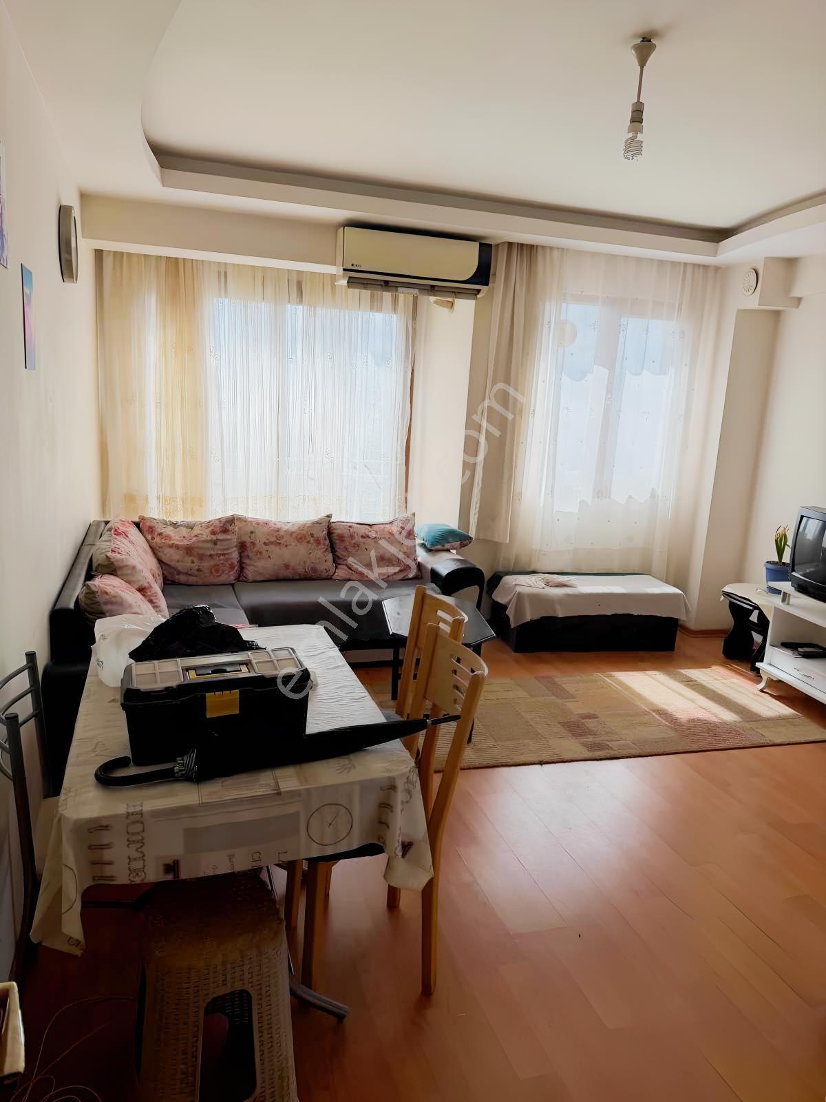 Adatepe Mahallesinde Kiralık 2+1 Klimalı Eşyalı Arakat Ev