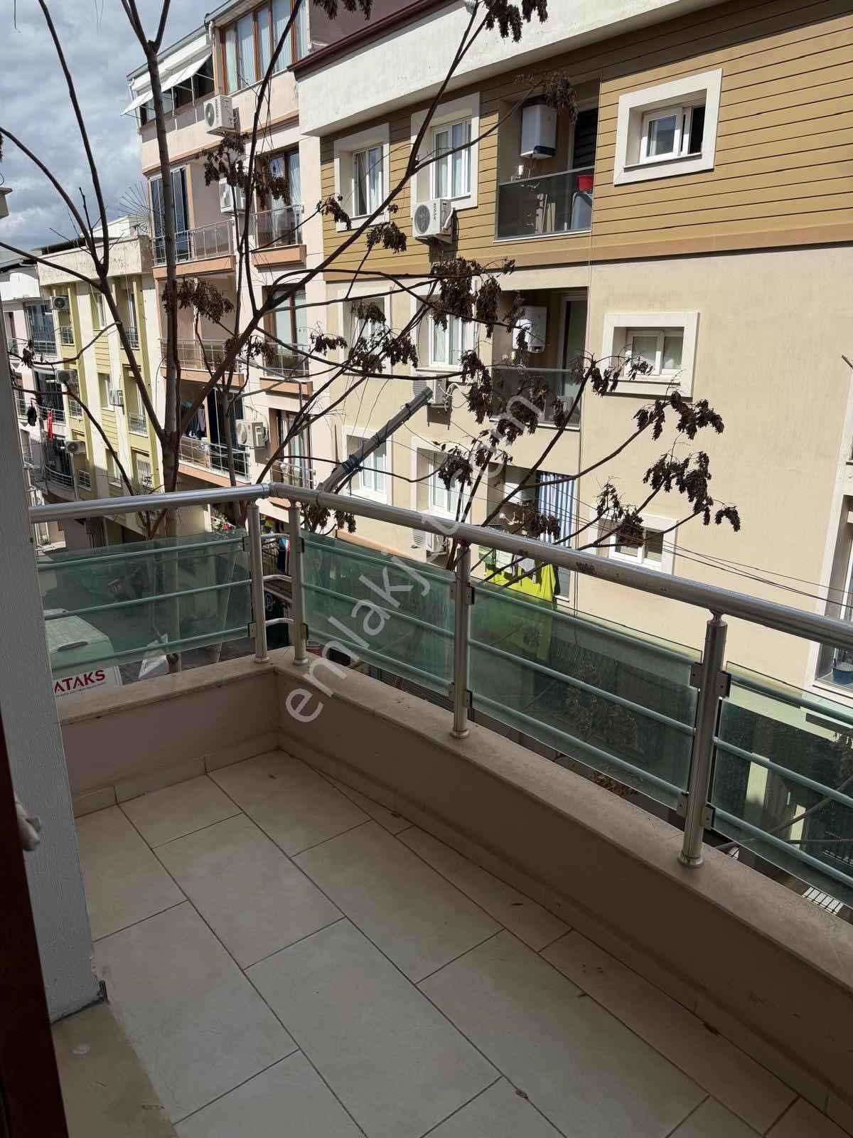 Adatepe Mahallesinde Kiralık 2+1 Klimalı Eşyalı Arakat Ev - Görsel 16