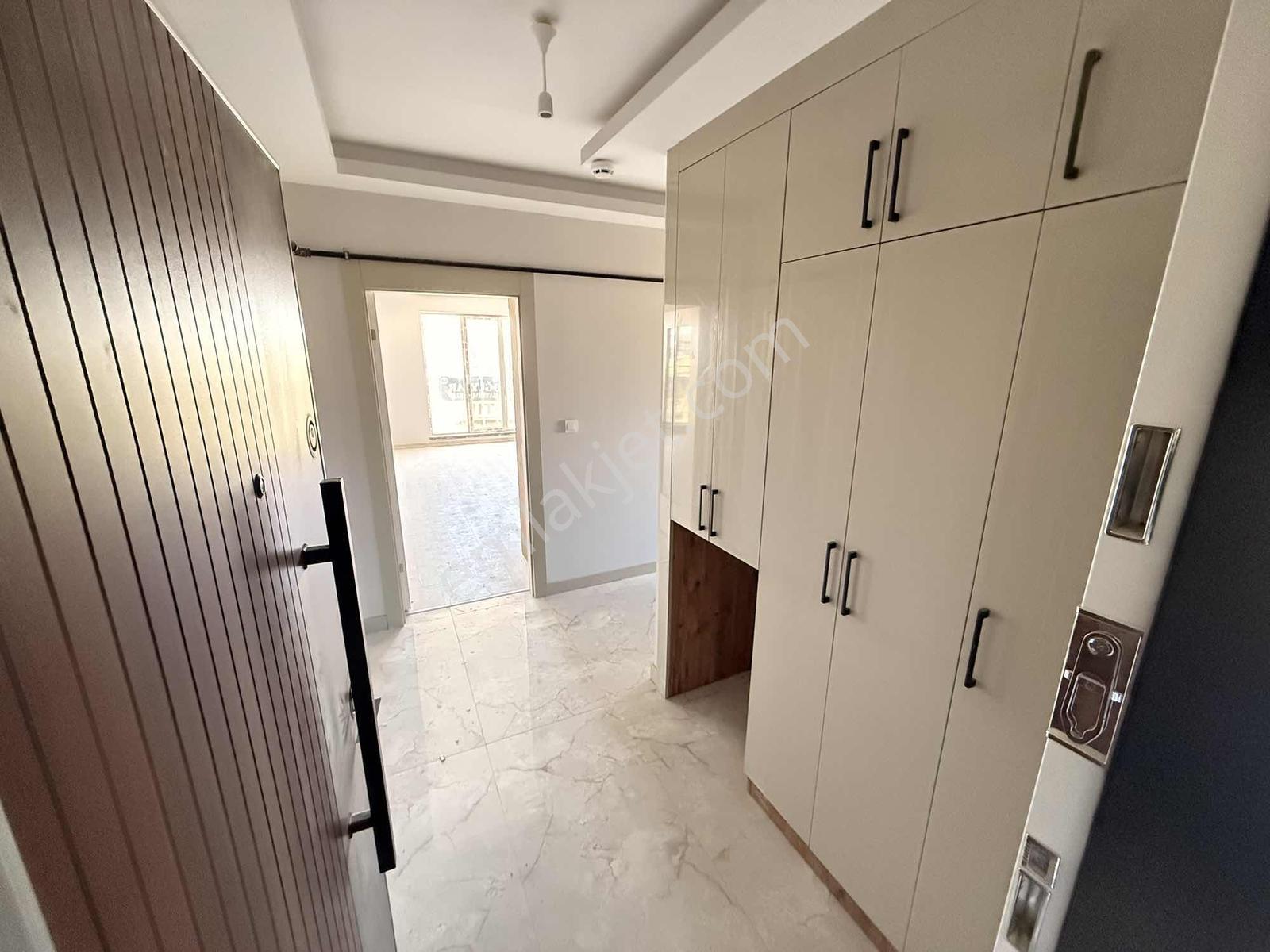 Acill İskanı Alınmış Cambalkonlu Ara Kat 2+1 Daire - Görsel 11