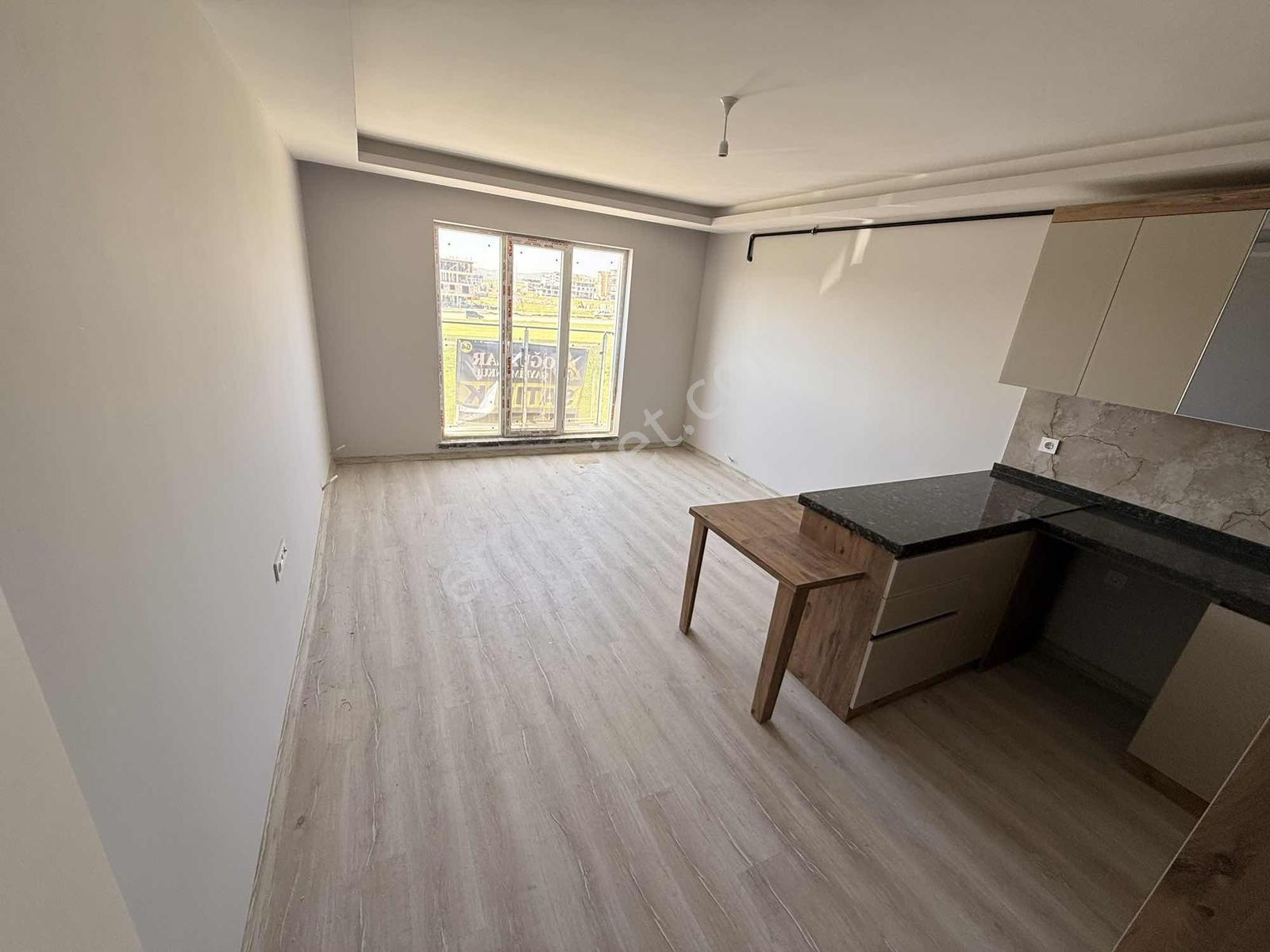 Acill İskanı Alınmış Cambalkonlu Ara Kat 2+1 Daire - Görsel 21