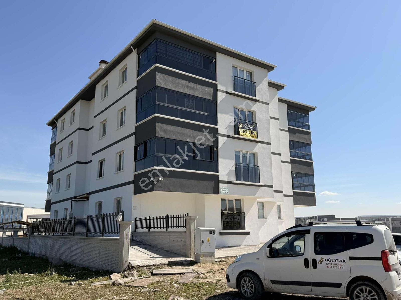 Acill İskanı Alınmış Cambalkonlu Ara Kat 2+1 Daire - Görsel 2