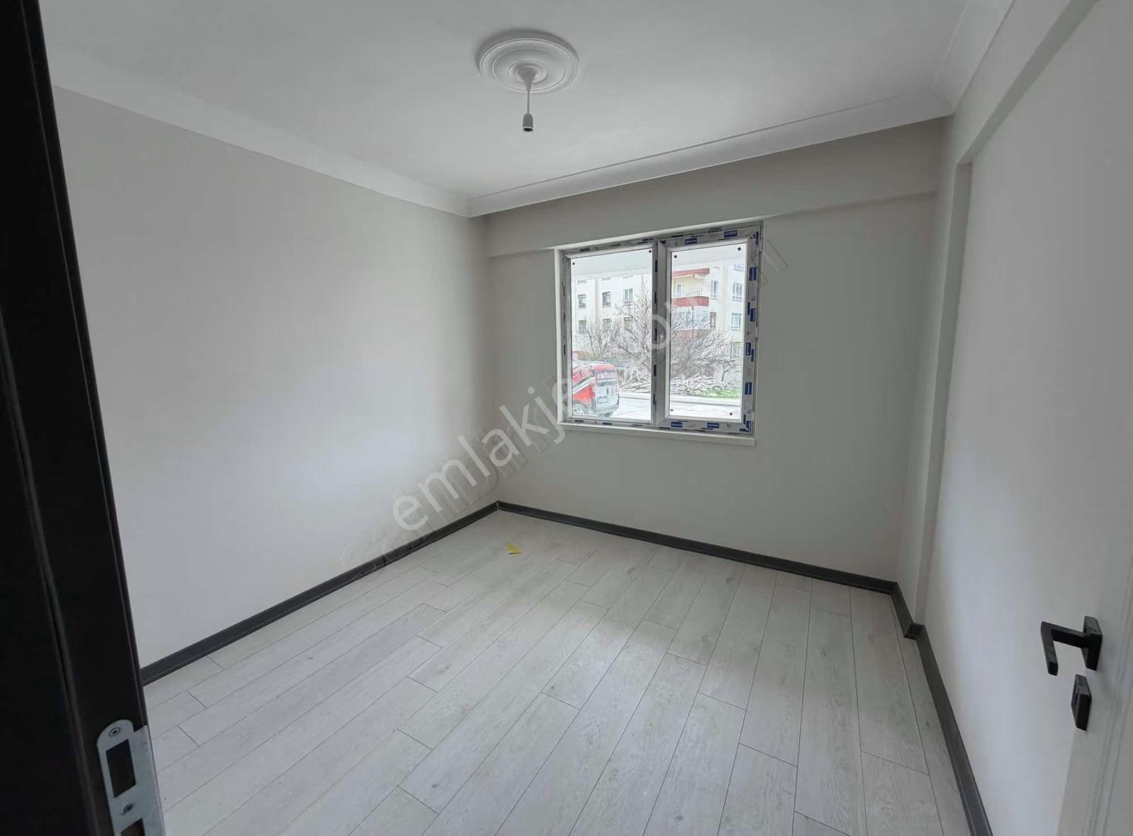 Okula 40 Adım Mesafede Satılık 2+1 Yüksek Giriş - Görsel 12