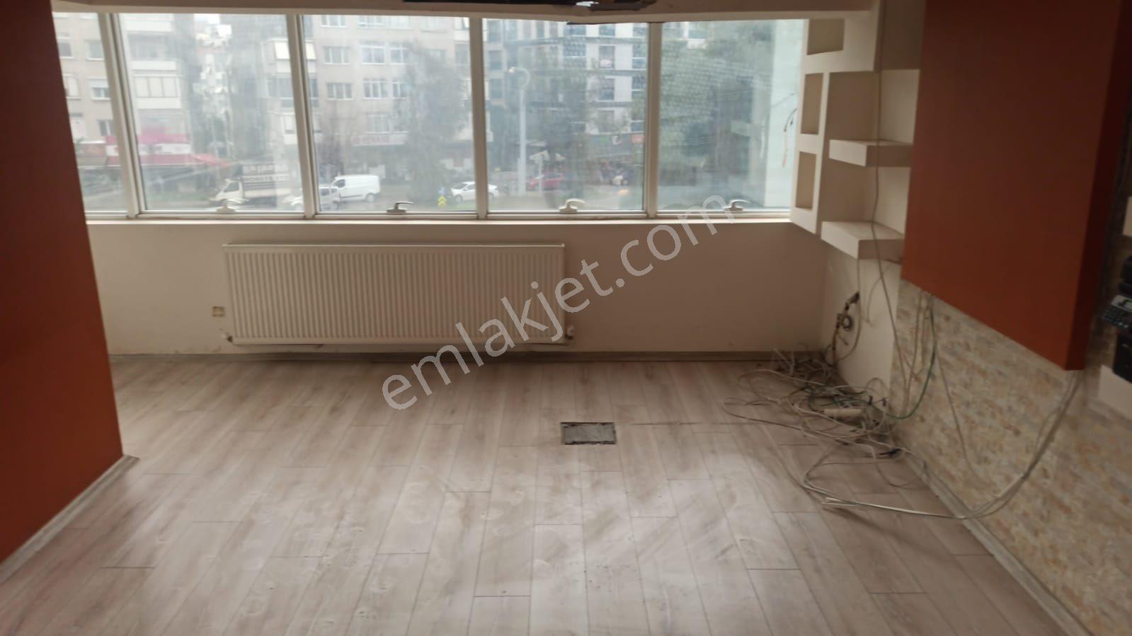 Sahibinden Bayraklı Manavkuyu Cadde Üzeri Ofis - Görsel 13