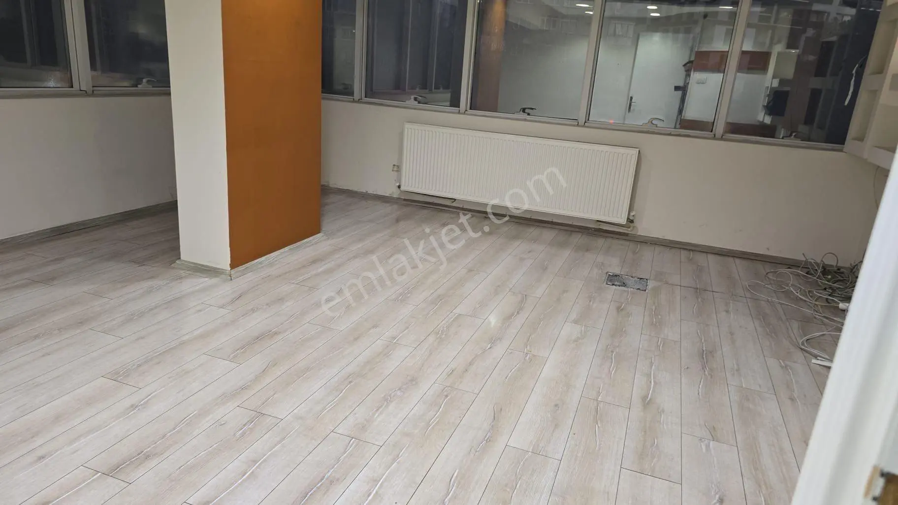 Sahibinden Bayraklı Manavkuyu Cadde Üzeri Ofis - Görsel 4