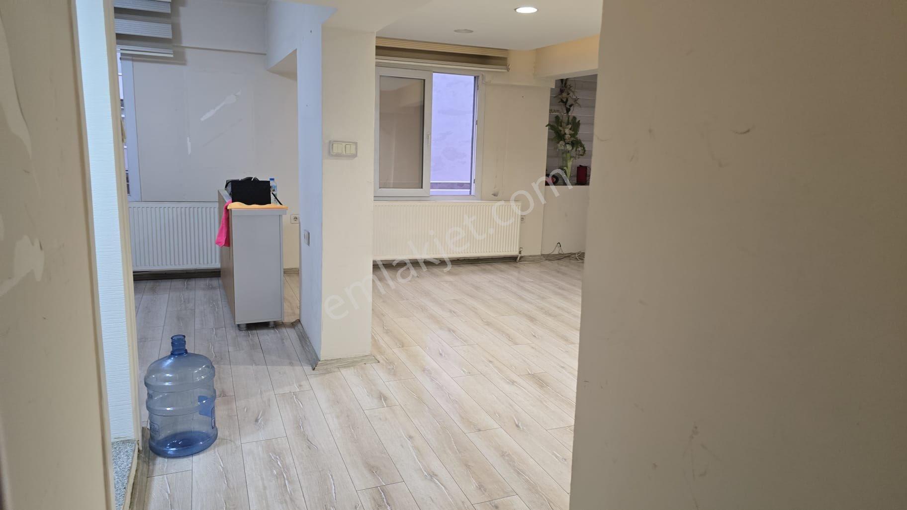 Sahibinden Bayraklı Manavkuyu Cadde Üzeri Ofis - Görsel 23