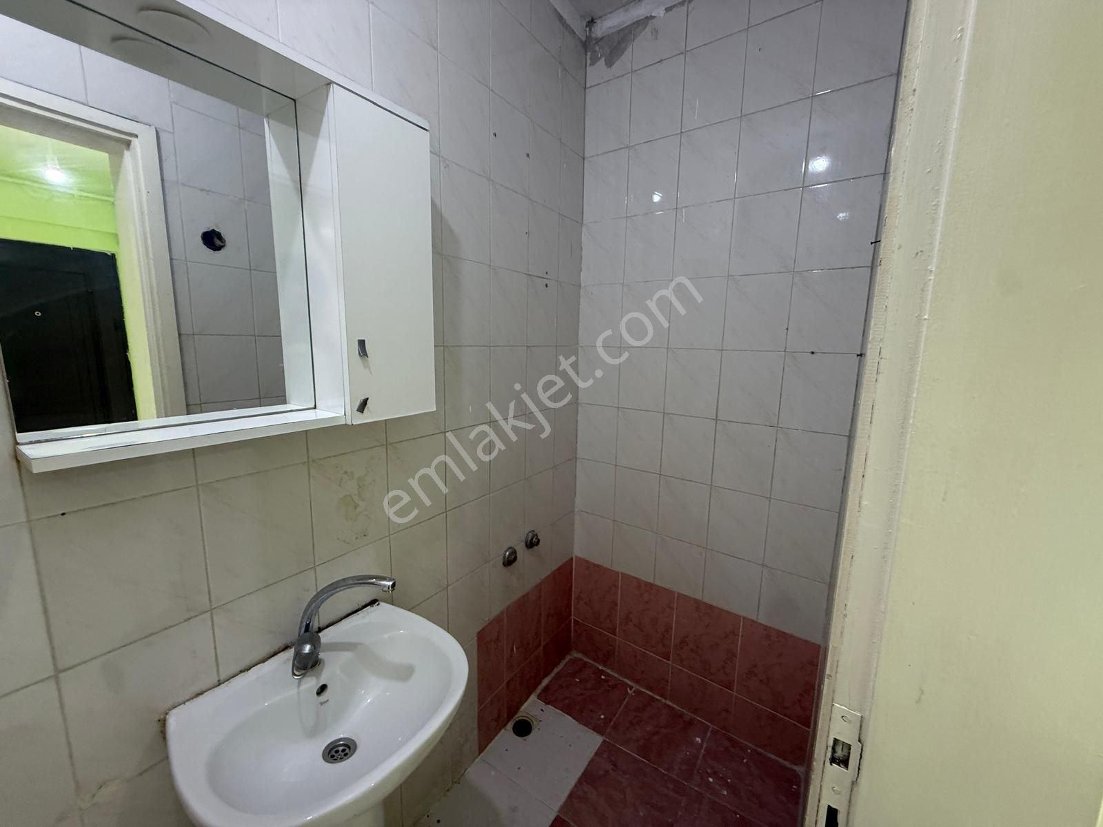 Güneşli Hürriyet Mahallesi Satılık 2+1 Daire Yatırıma Uygun - Görsel 12