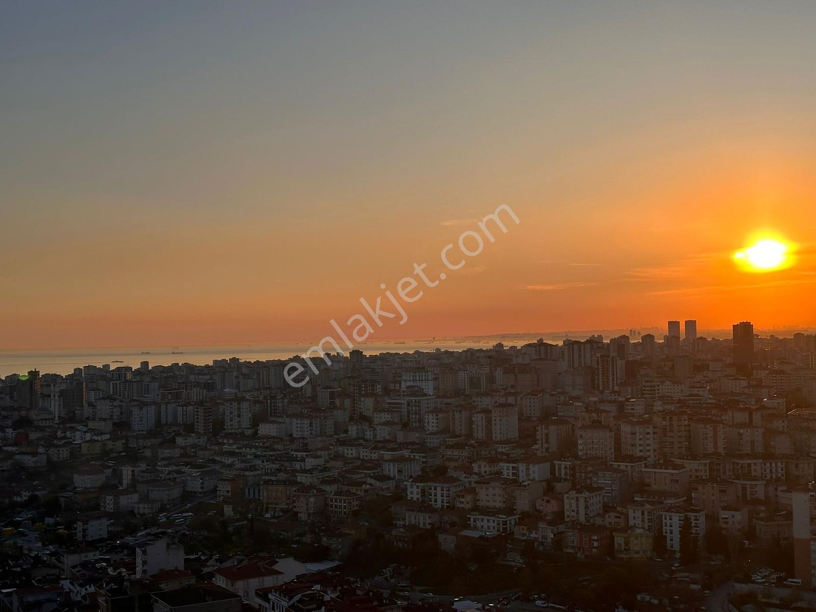 Kentplus Centrium' Da Şehir, Site Ve Deniz Manzaralı Satılık 1+1