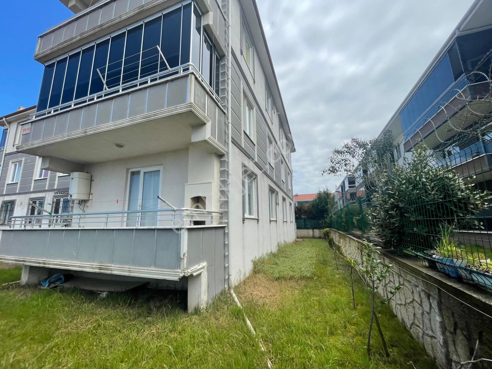 ***fırsat Daire *** Yüksek Kredi İmkanı 2+1 Sahile 150m Eşyalı