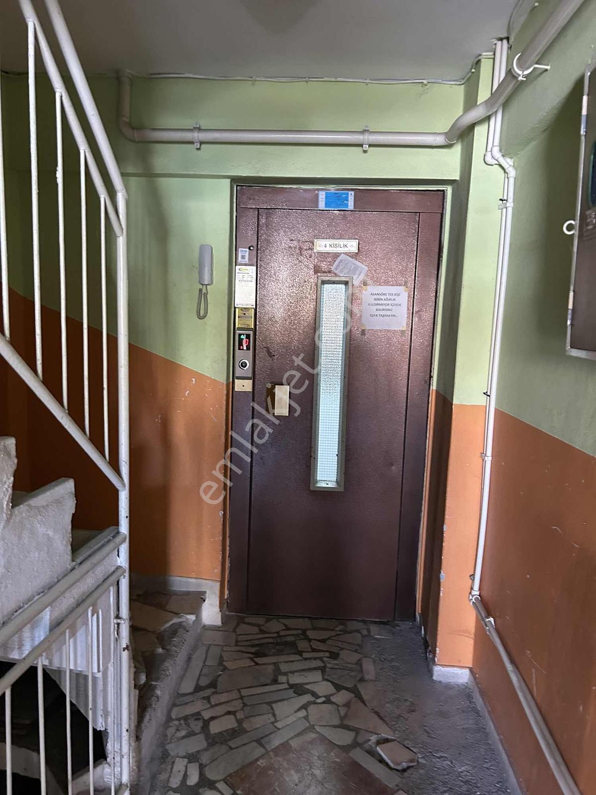 Balıkesir Altıeylül Mahallesi Kiralık 2+1 Daire Asansör-arakat - Görsel 9