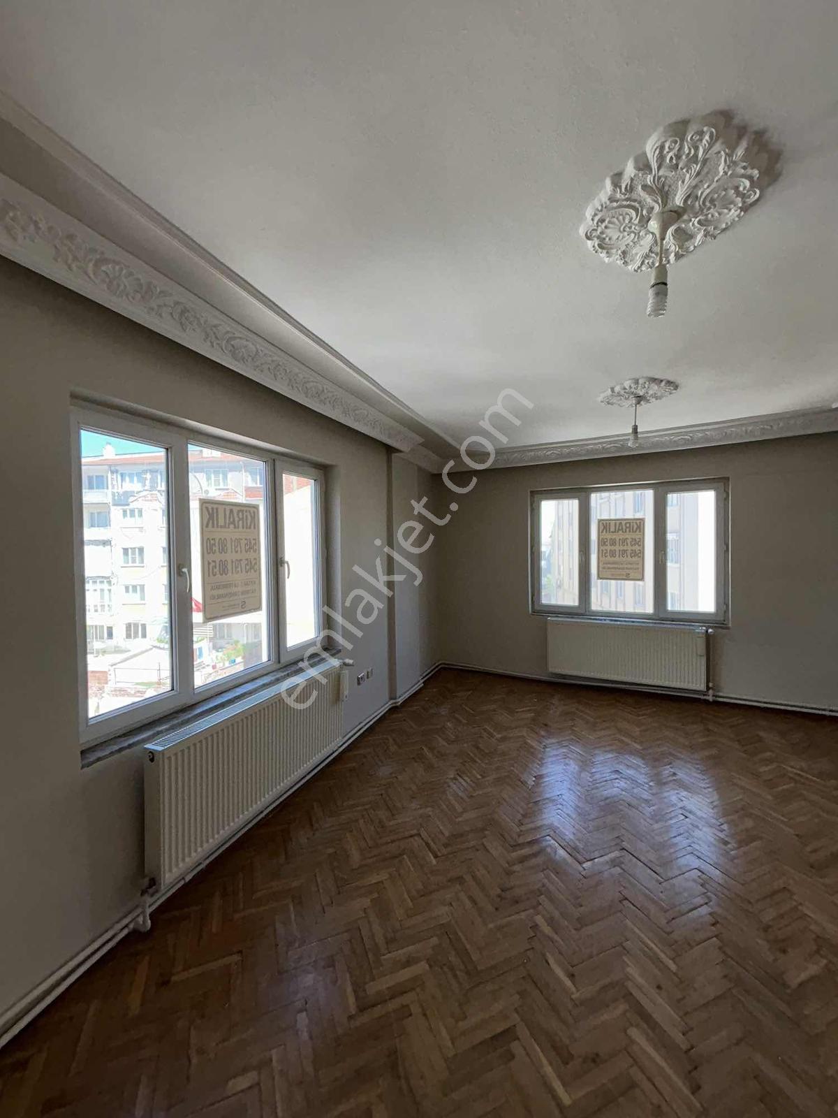 Balıkesir Altıeylül Mahallesi Kiralık 2+1 Daire Asansör-arakat - Görsel 14