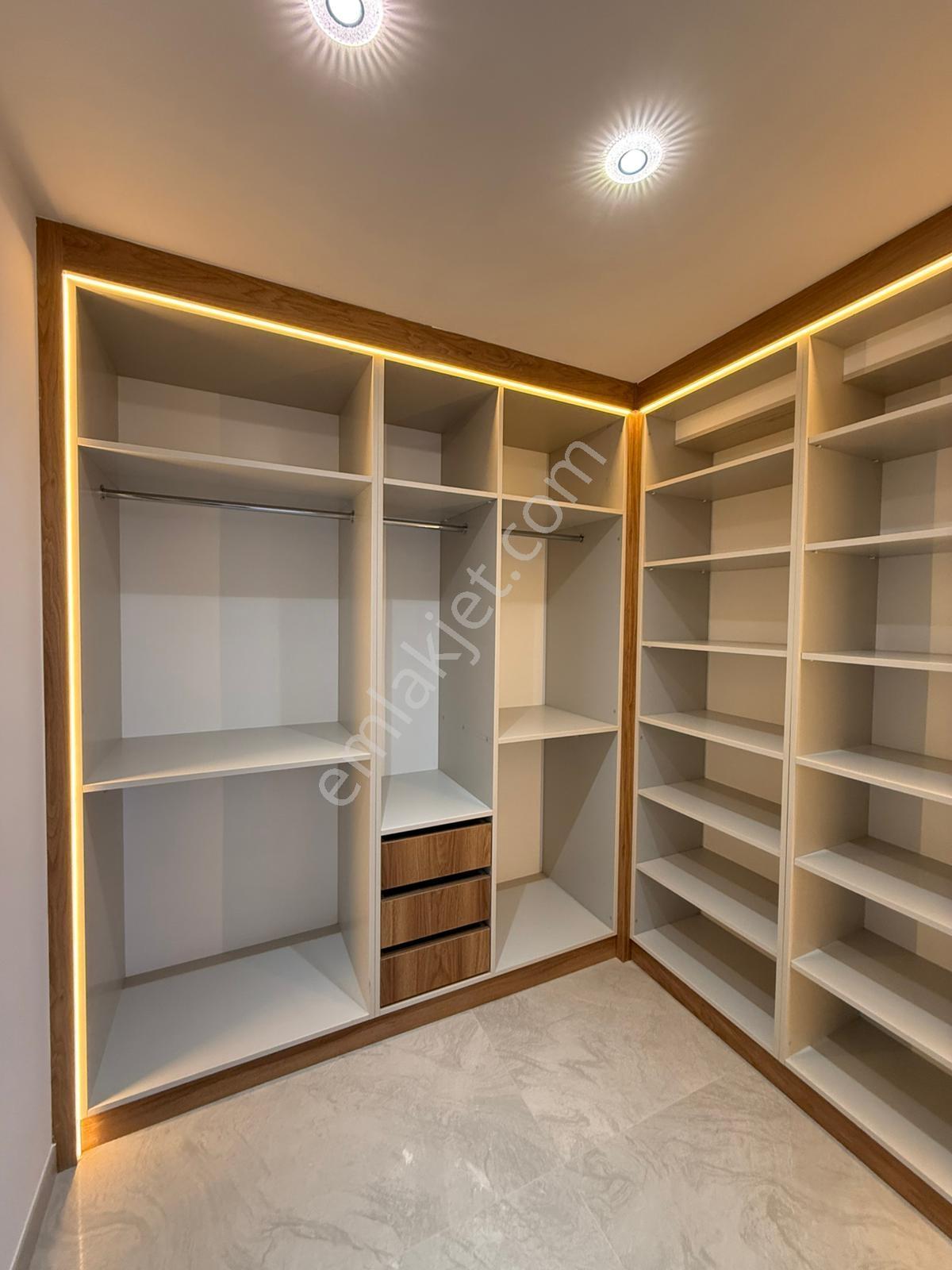Çakmak Mahallesinde 190 M2 3,5+1 Satılık Daire - Görsel 11