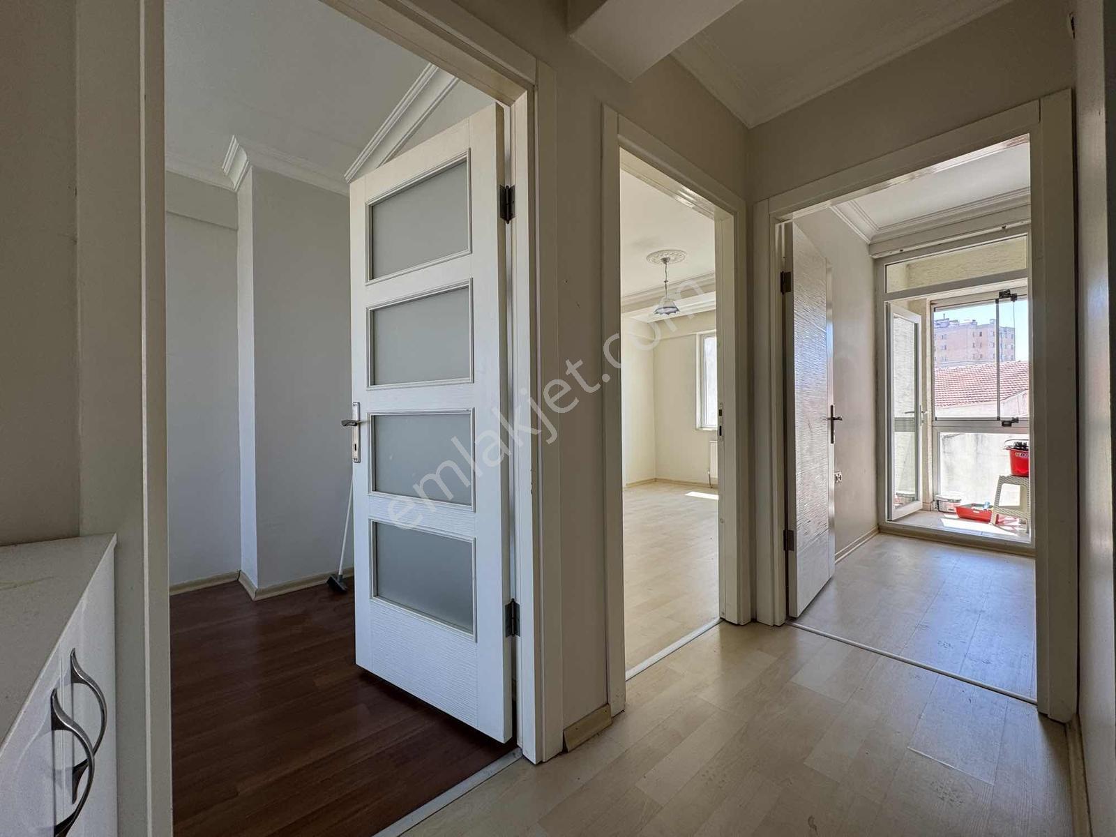 İsmet İnönü 2 Cd Üzeri , Kiralık 2+1 Asansörlü Daire - Görsel 10