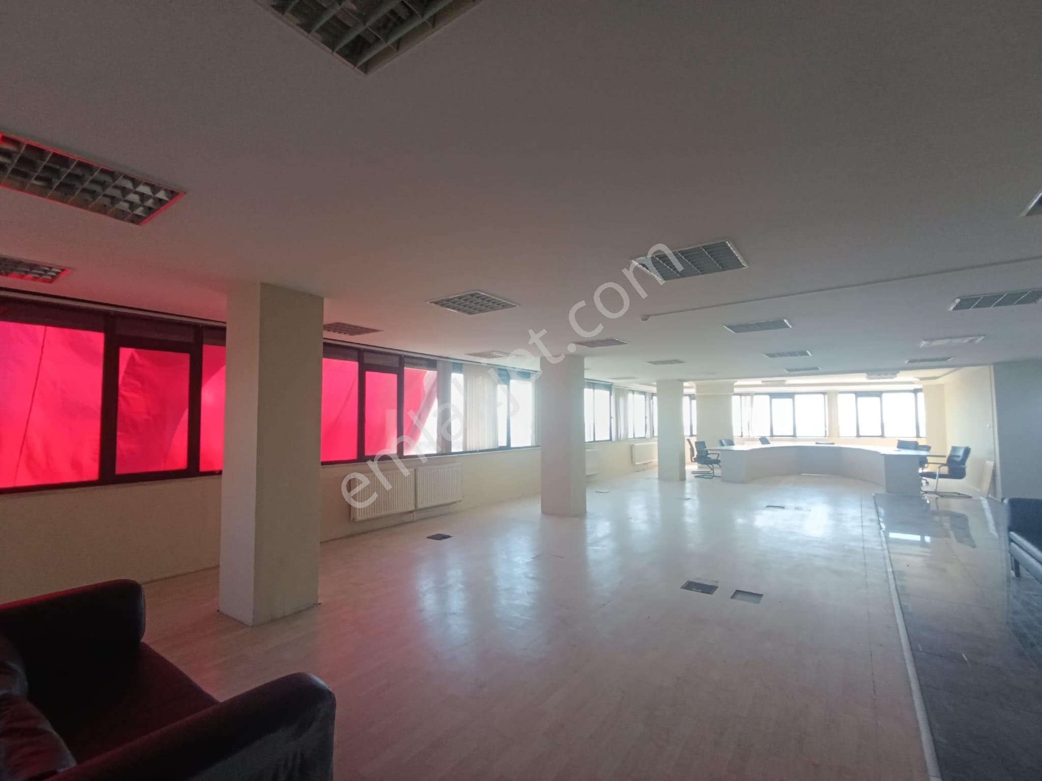 Kavacık Plazalar Bölgesinde Deniz Ve Doğa Manzaralı 600 M Ofis - Görsel 17