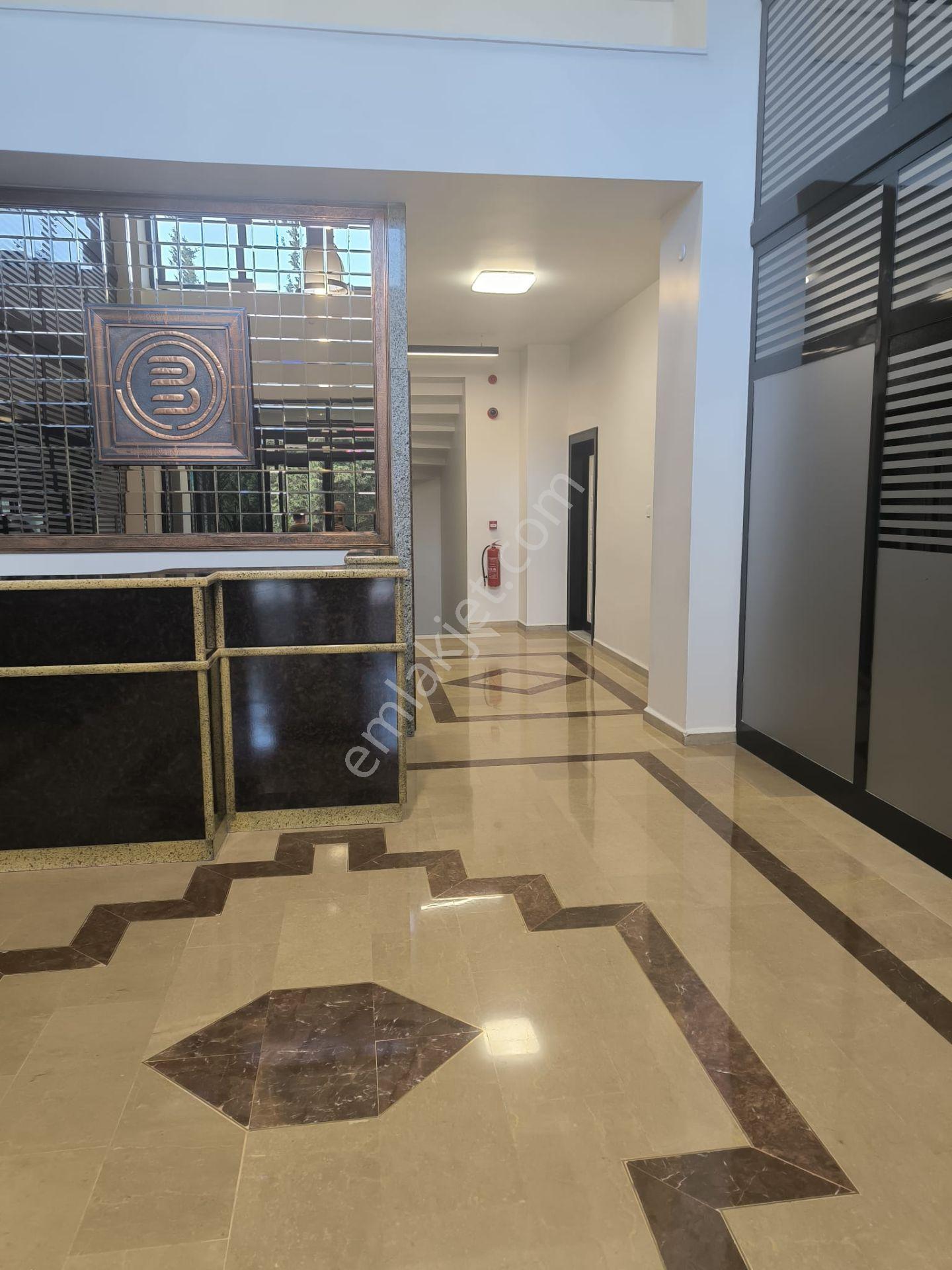 Kavacık Plazalar Bölgesinde Deniz Ve Doğa Manzaralı 600 M Ofis - Görsel 30