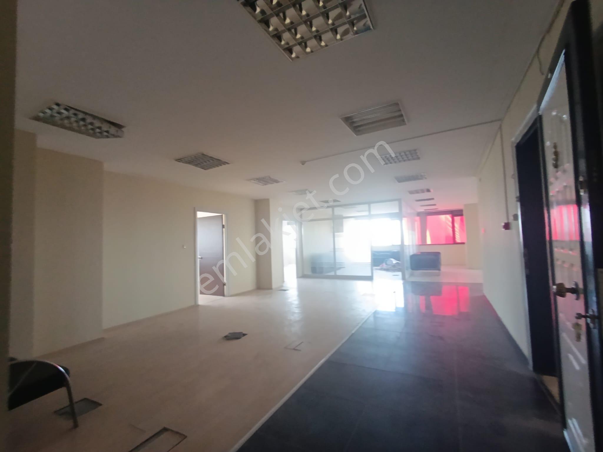 Kavacık Plazalar Bölgesinde Deniz Ve Doğa Manzaralı 600 M Ofis - Görsel 18
