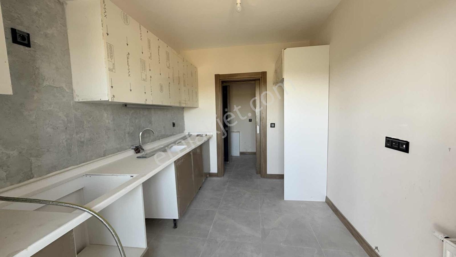 Körfez İlimtepe 3. Etap Kiralık 3+1 Daire 115m2 - Görsel 18