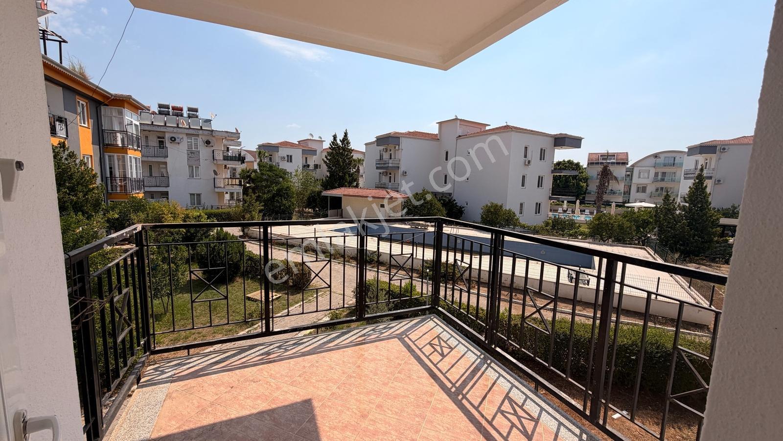 Belek'te Kapalı Pazar Yanı 2+1 Havuzlu Sitede Ara Kat Daire - Görsel 20