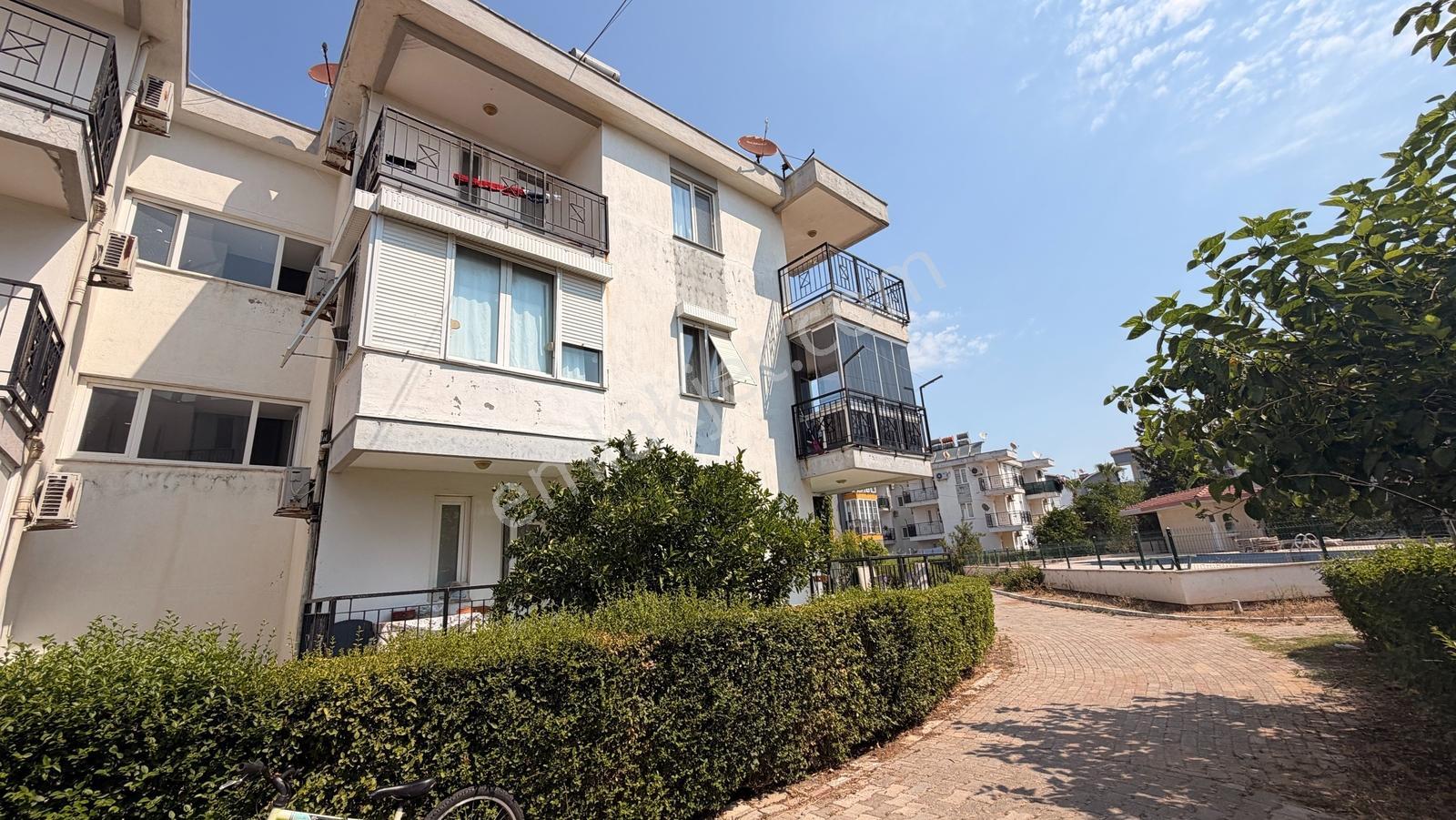 Belek'te Kapalı Pazar Yanı 2+1 Havuzlu Sitede Ara Kat Daire - Görsel 3