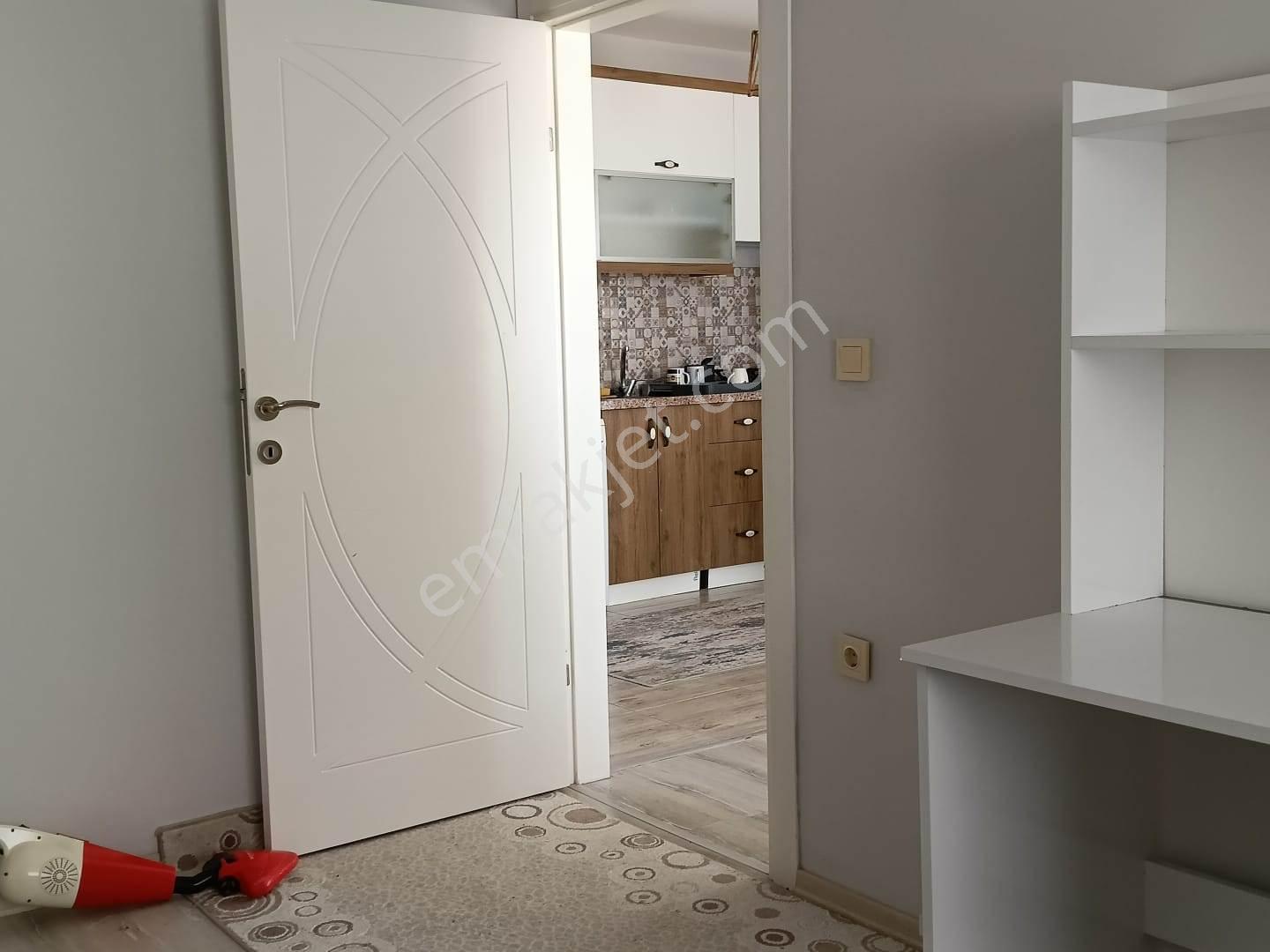 Çiftlikköy’de Üniversiteye Yürüme Mesafesinde 1+1 Eşyalı Daire - Görsel 15