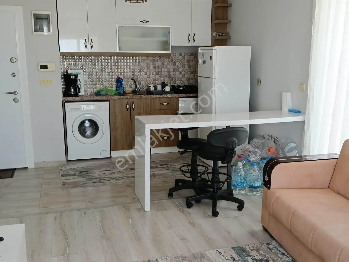 Çiftlikköy’de Üniversiteye Yürüme Mesafesinde 1+1 Eşyalı Daire - Görsel 2