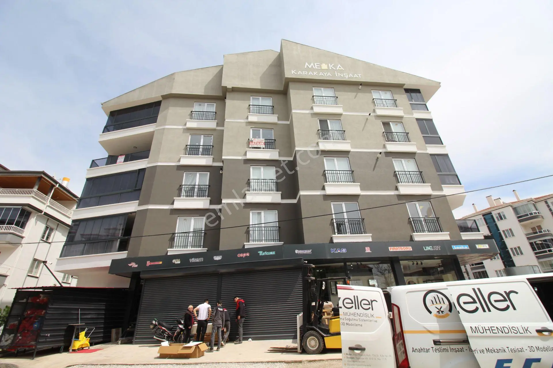 Aksaray Coğlaki Mahallesinde Anayolda Satılık 4+1 Lüks Daire