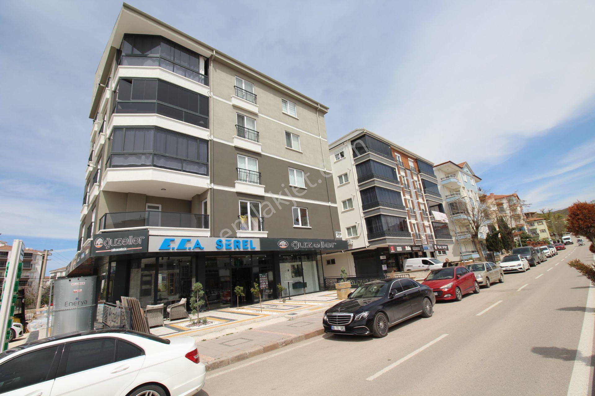 Aksaray Coğlaki Mahallesinde Anayolda Satılık 4+1 Lüks Daire - Görsel 3