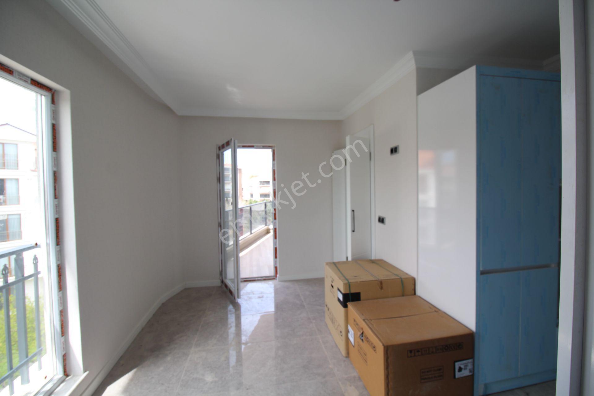 Aksaray Coğlaki Mahallesinde Anayolda Satılık 4+1 Lüks Daire - Görsel 16