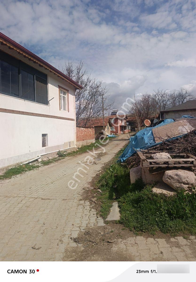Amasya Merkeze 6 Km Mesafede Bağlarüstü Köyü Satılık Arsa - Görsel 3
