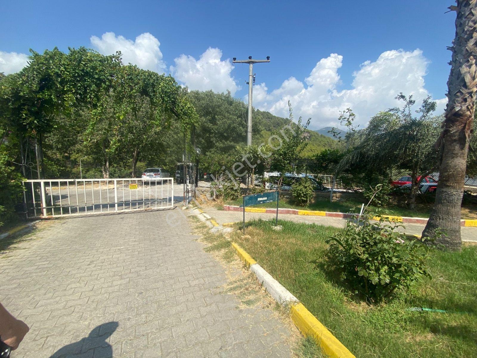 Alanya Konaklıda Denize Sıfır Konumda Satılık2+1 Manzaralı Daire - Görsel 12