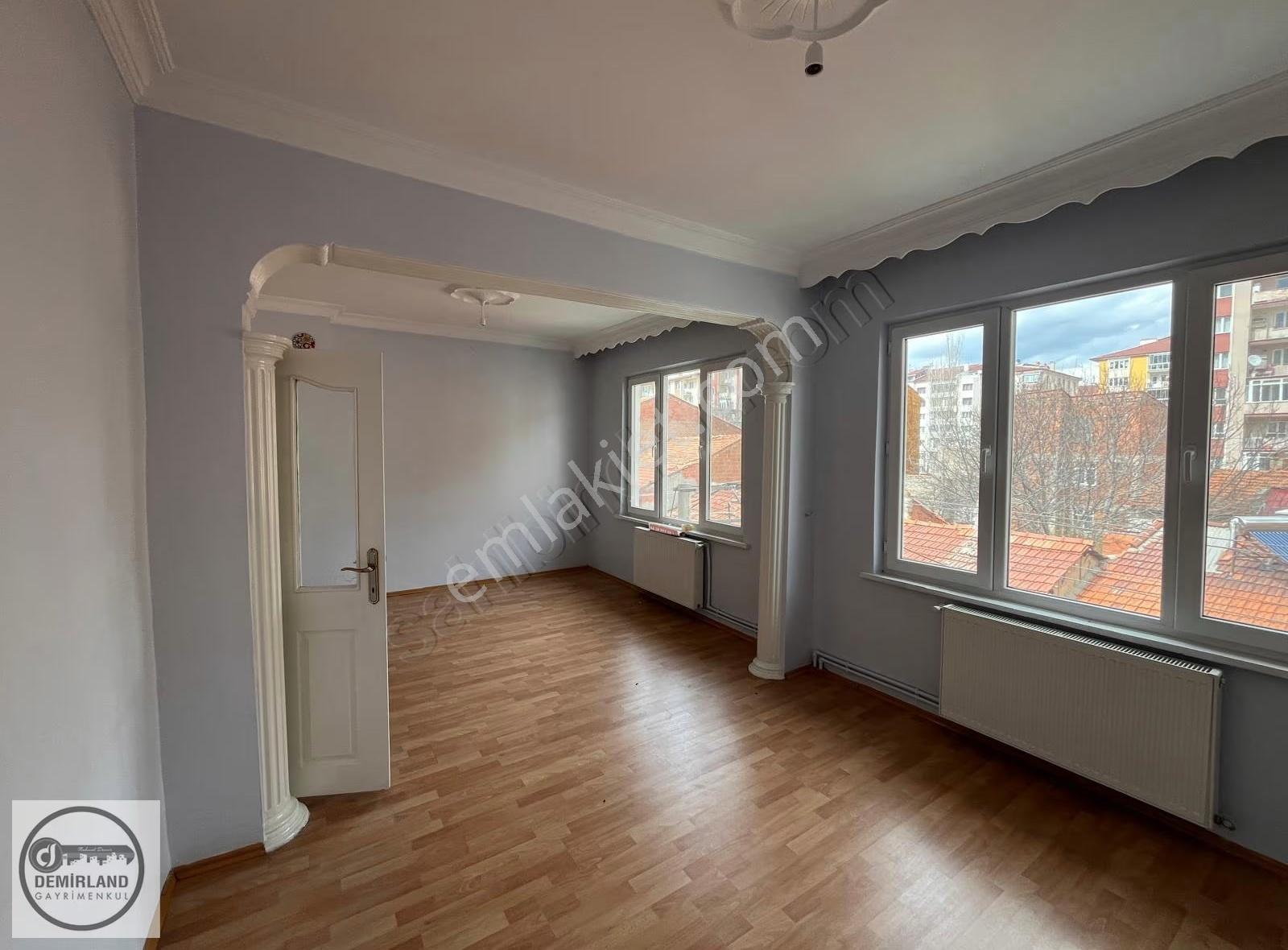 Demirlan'dan Kiralık Cemaleddin Mahallesinde 2+1 Daire - Görsel 9