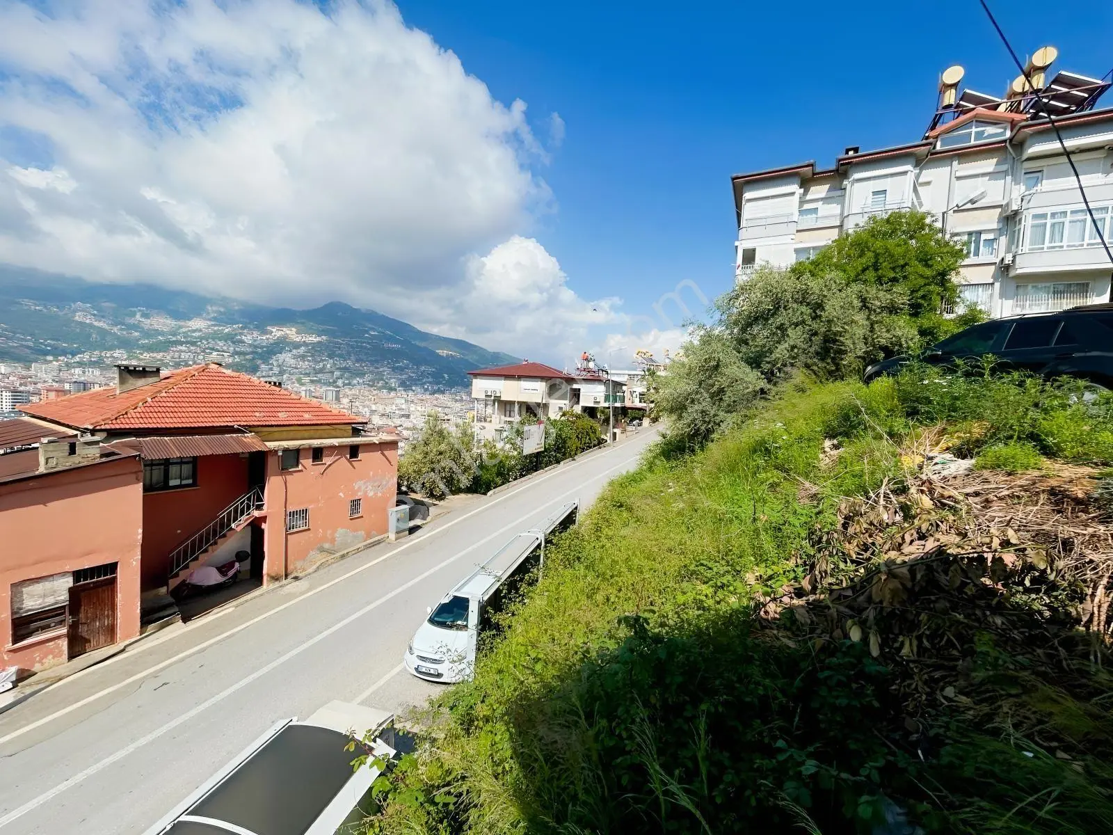 Alanya Kale Bölgesinde Satılık 1264 M² Yatırımlık Fırsat Arsa - Görsel 3